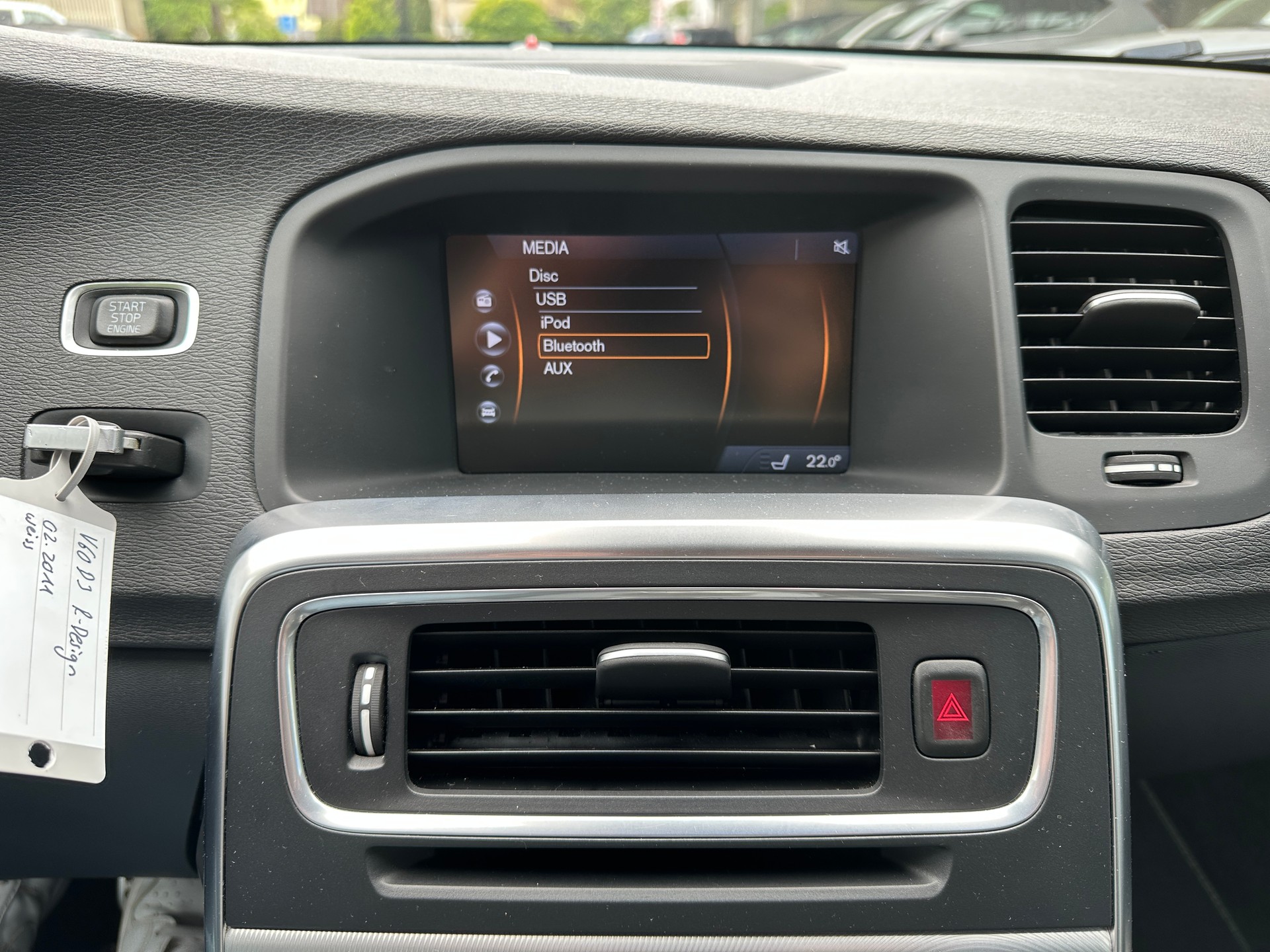 VOLVO V60 D3 R-Design-image-9