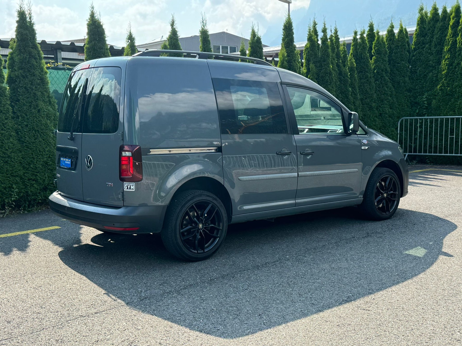 VW Caddy 2.0TDI BlueMotion Technology DSG-image-6