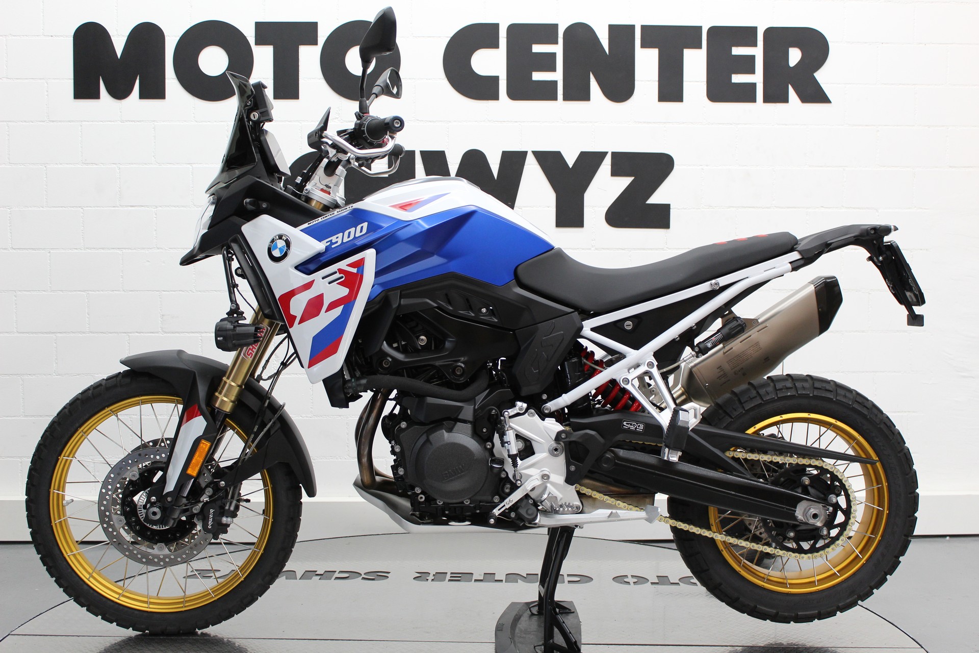 BMW F 900 GS-image-5