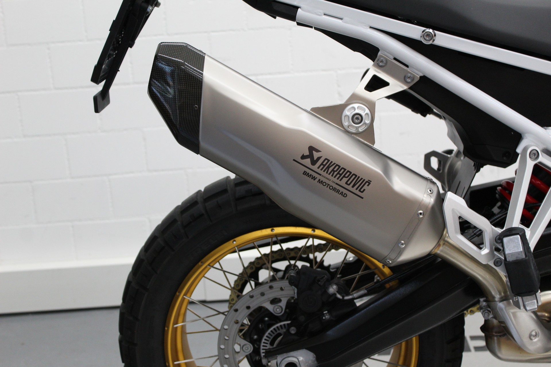 BMW F 900 GS-image-8
