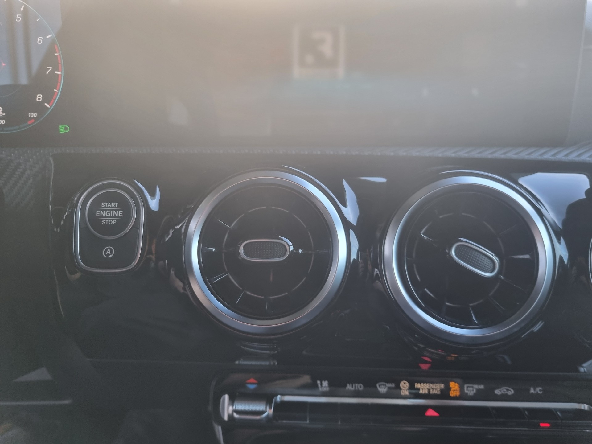 MERCEDES-BENZ A 160 SE Line-image-12