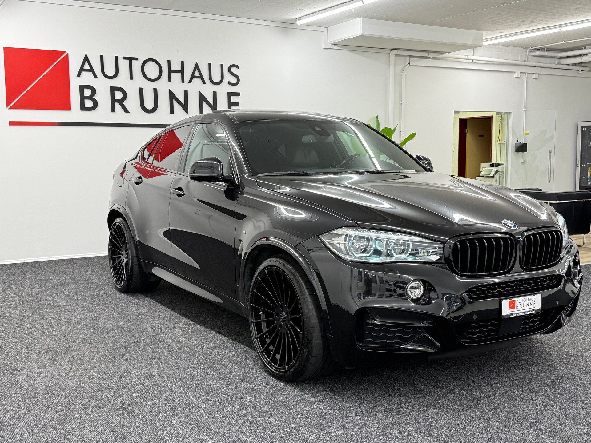 BMW X6 M50d Steptronic-showroom-element-2