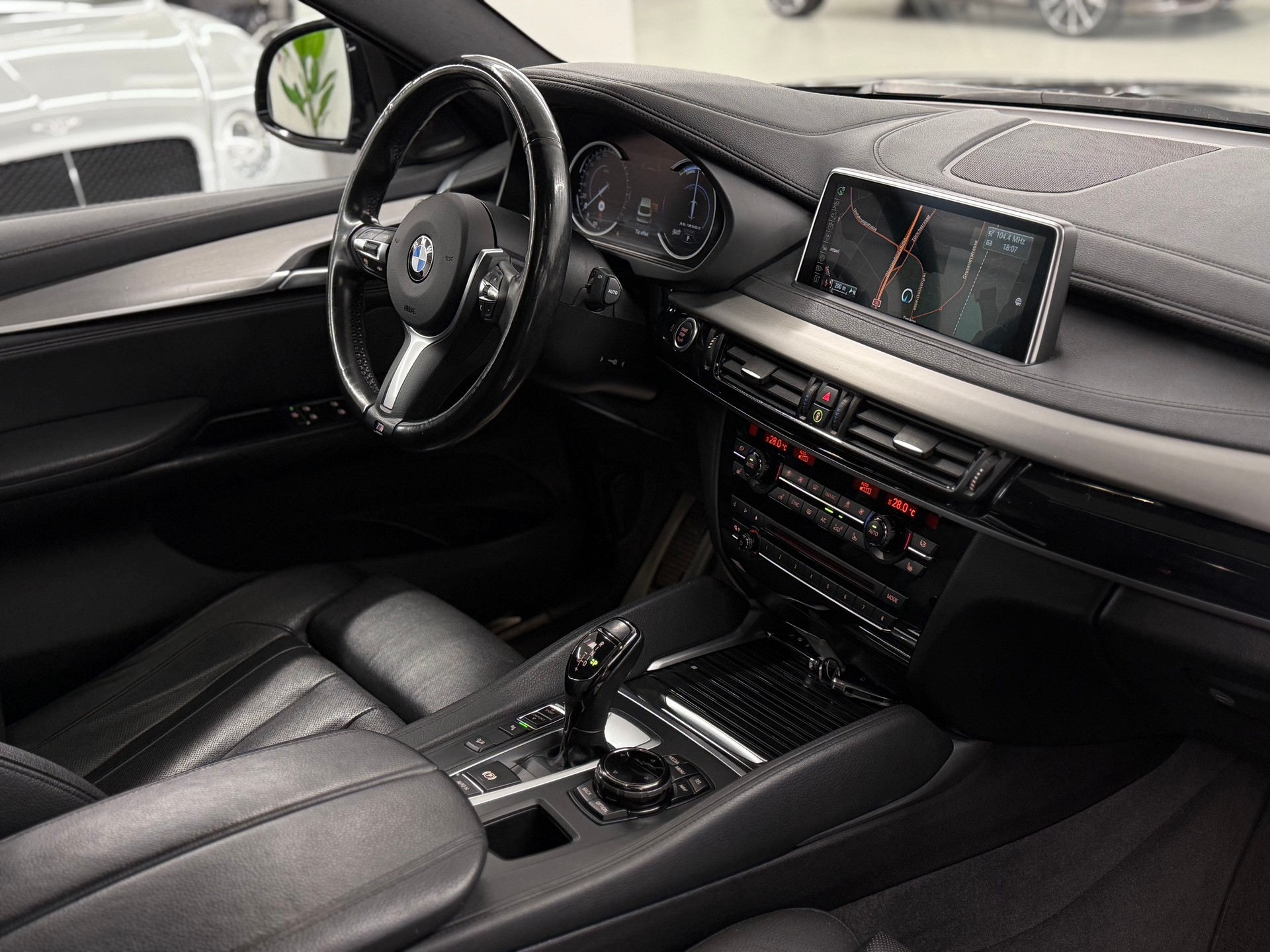 BMW X6 M50d Steptronic-image-15