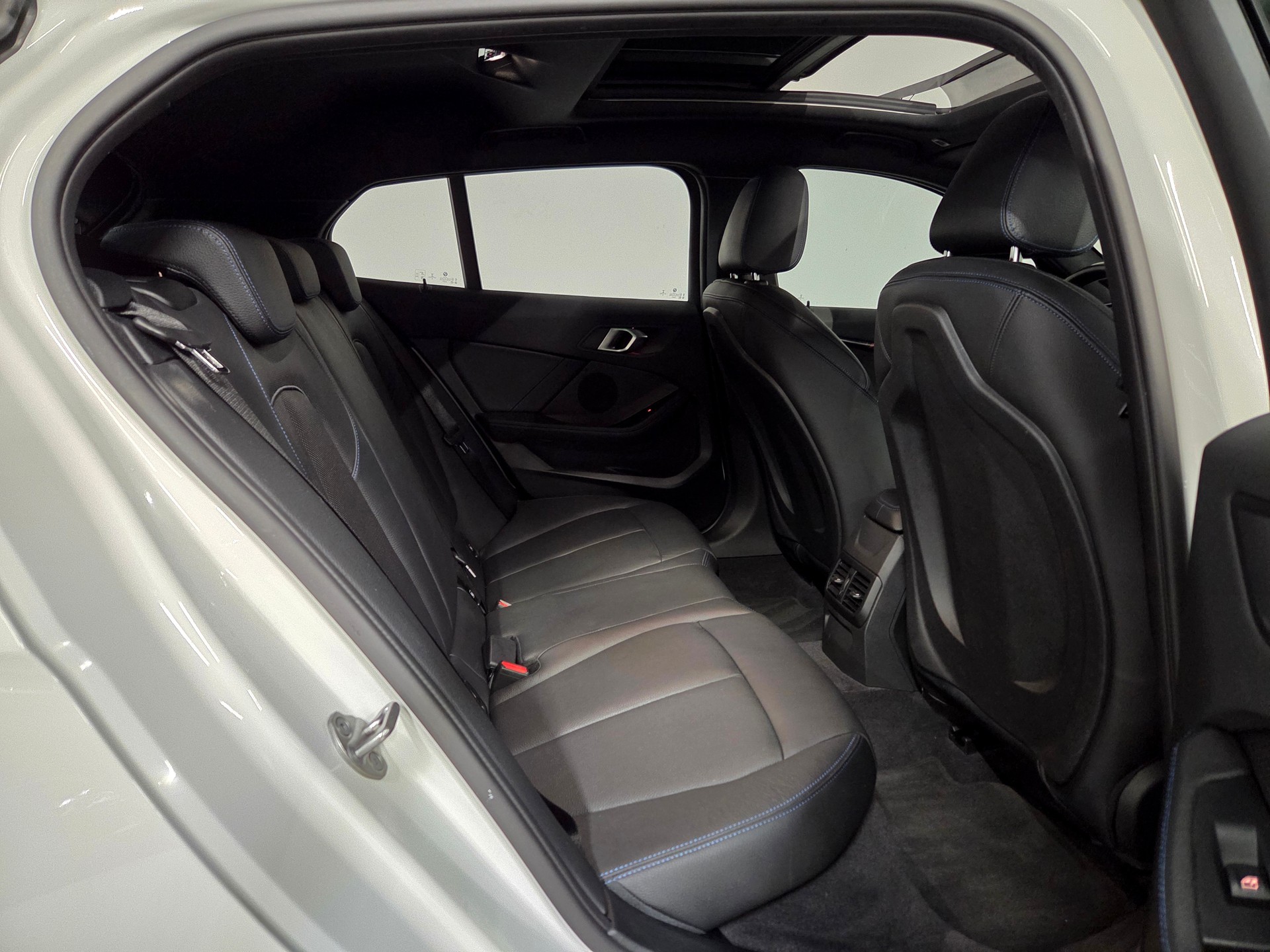 BMW M135i xDrive-image-22