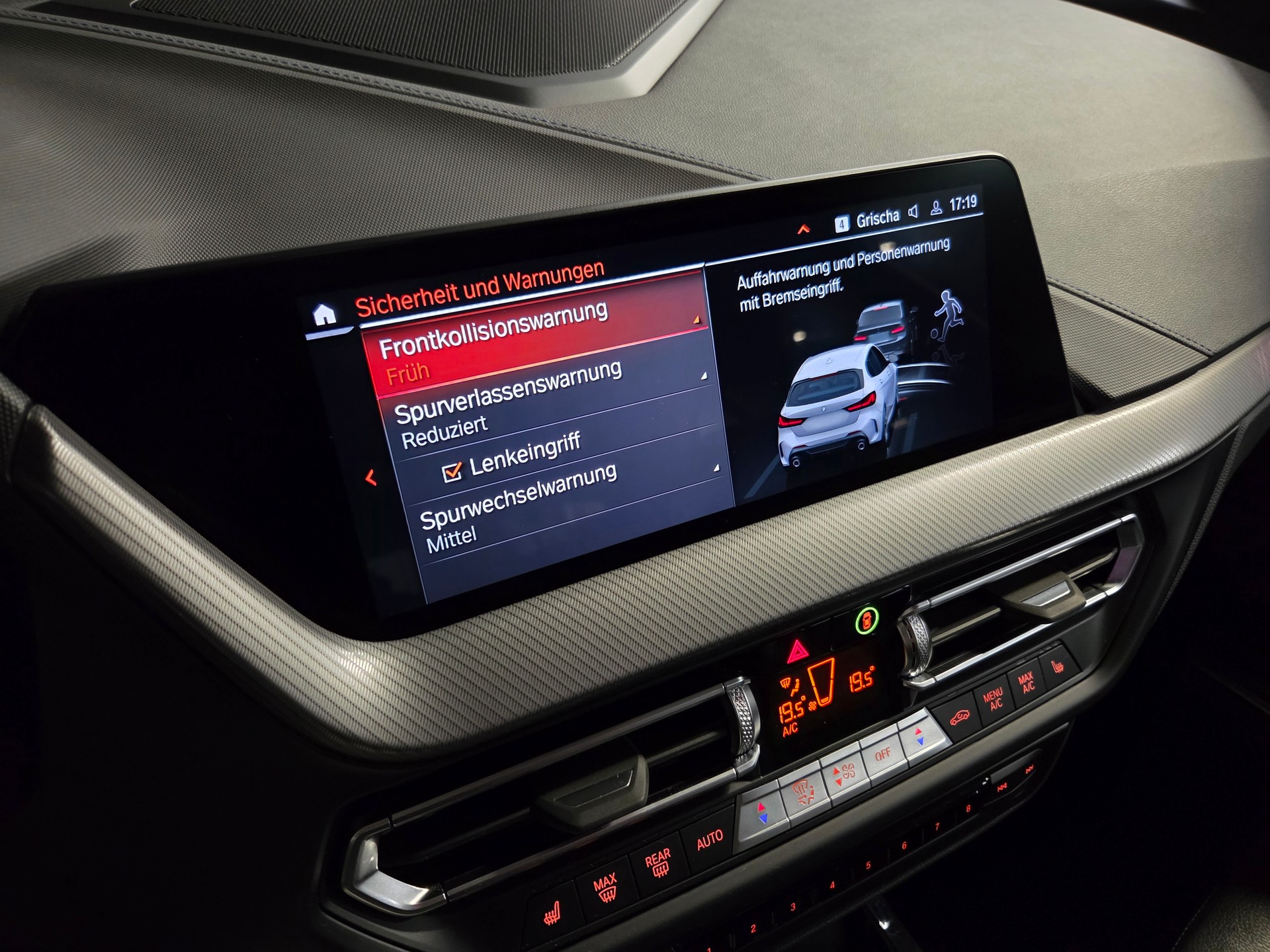 BMW M135i xDrive-image-12