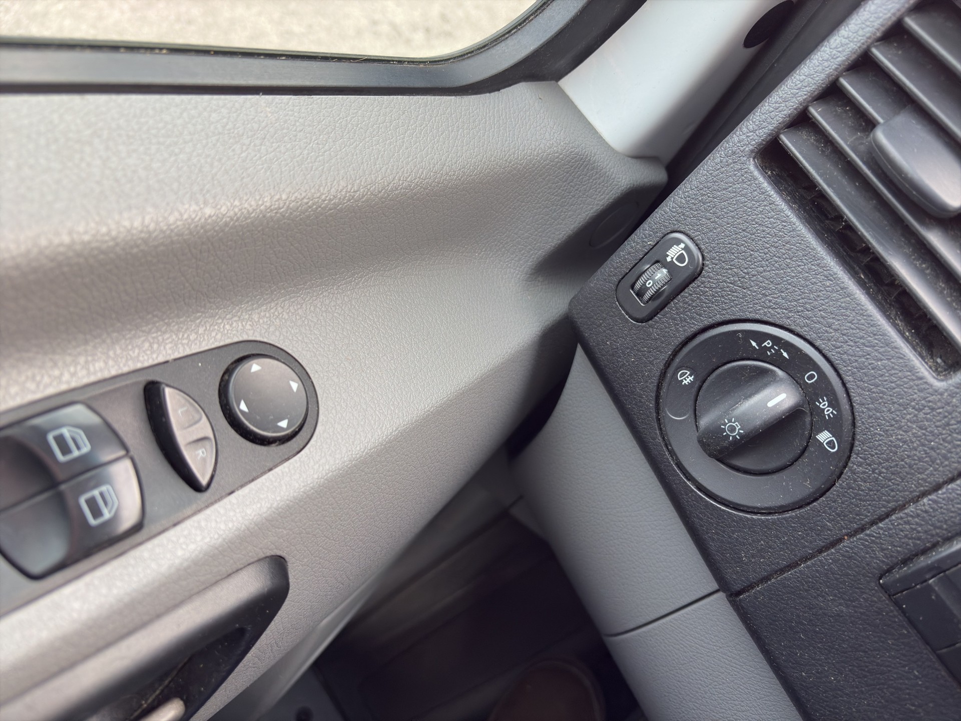 MERCEDES-BENZ Sprinter 313 CDI Standard-image-15