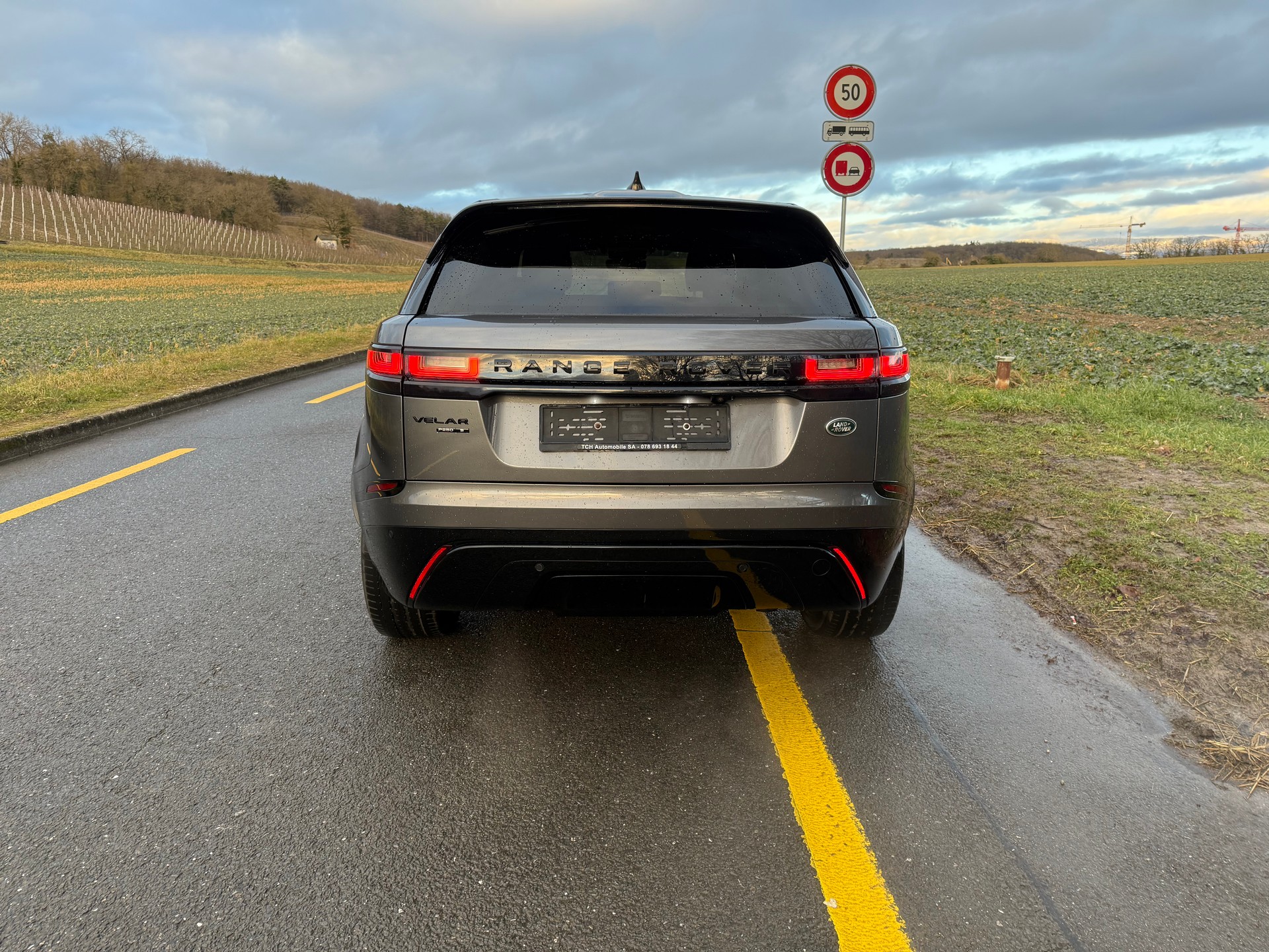 LAND ROVER Range Rover Velar R-Dynamic P 250 S Automatic-image-15