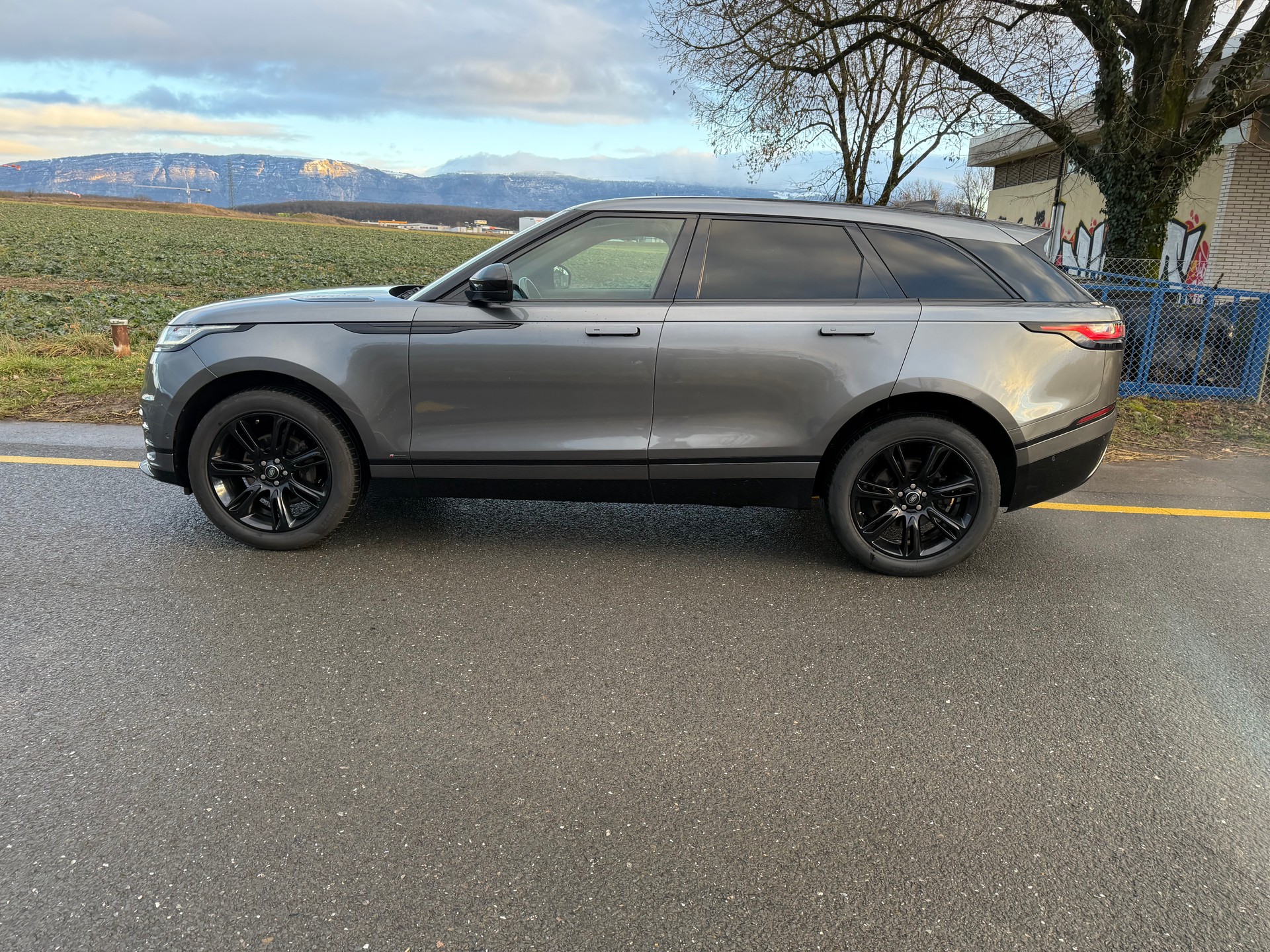 LAND ROVER Range Rover Velar R-Dynamic P 250 S Automatic-image-6