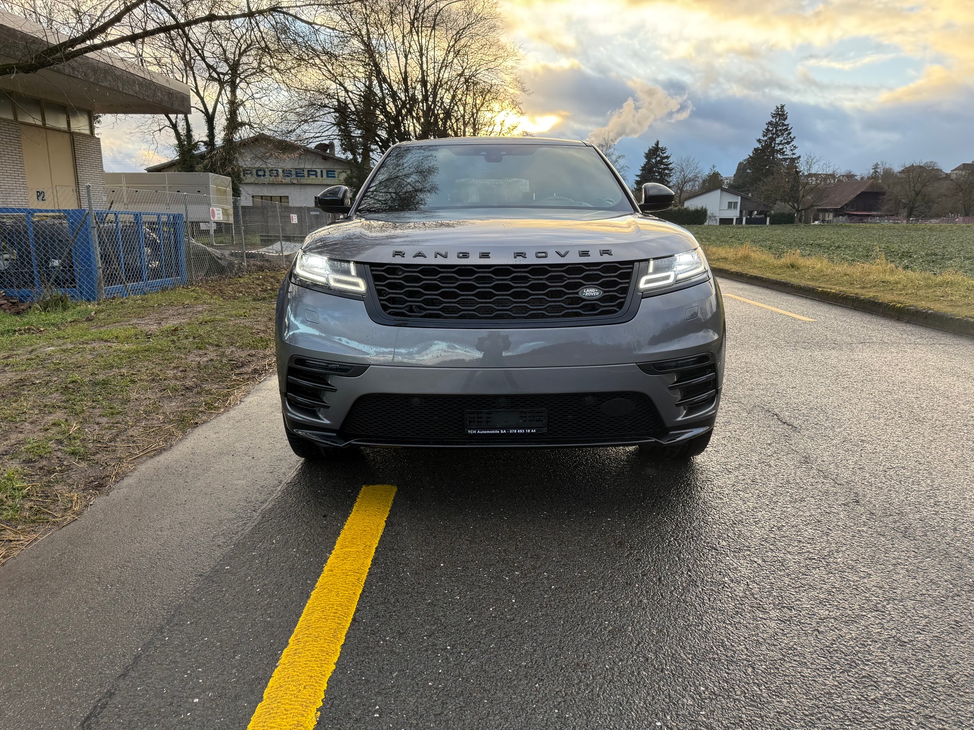 LAND ROVER Range Rover Velar R-Dynamic P 250 S Automatic-image-2