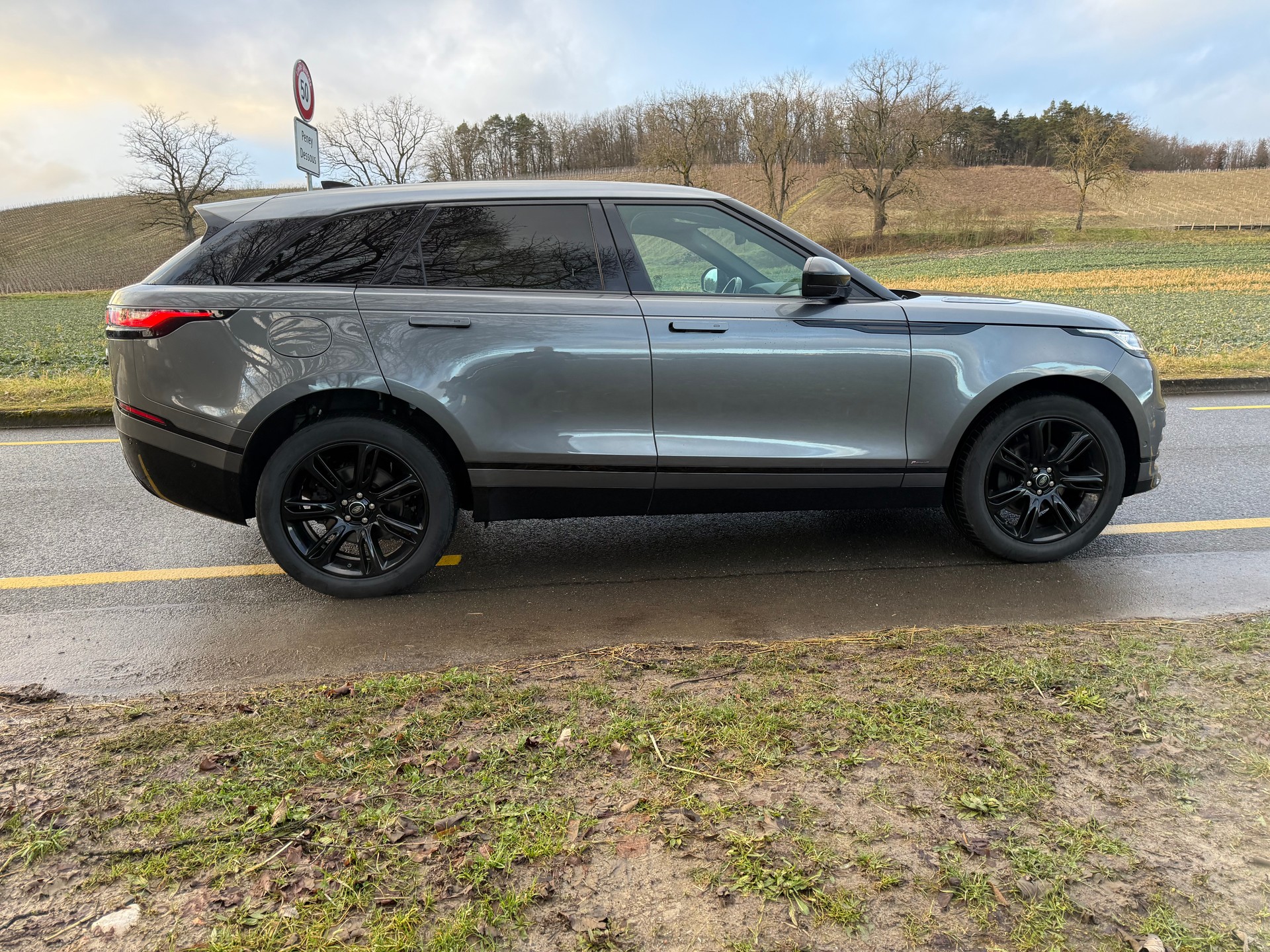 LAND ROVER Range Rover Velar R-Dynamic P 250 S Automatic-image-5