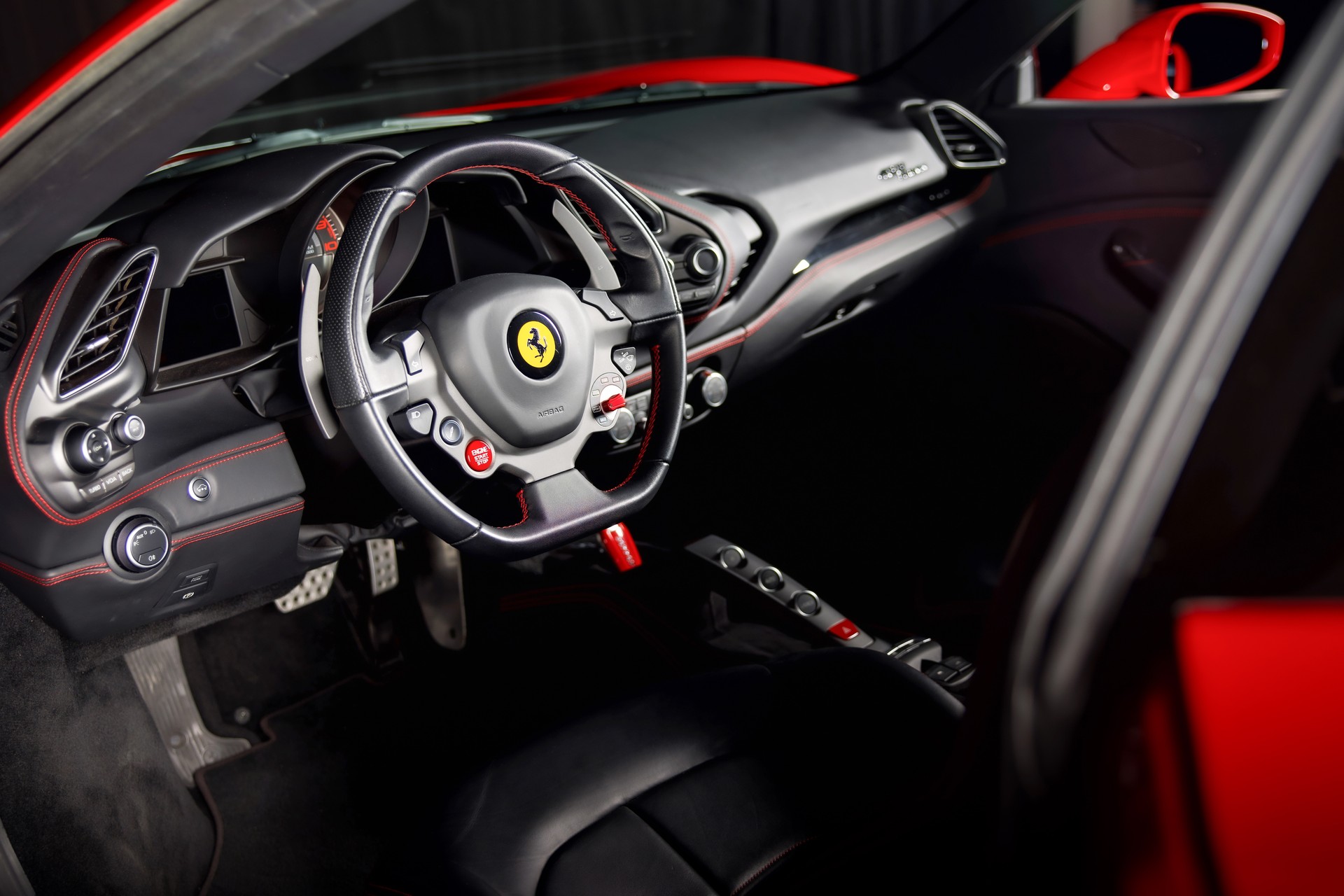 FERRARI 488 Spider 3.9 V8-image-10