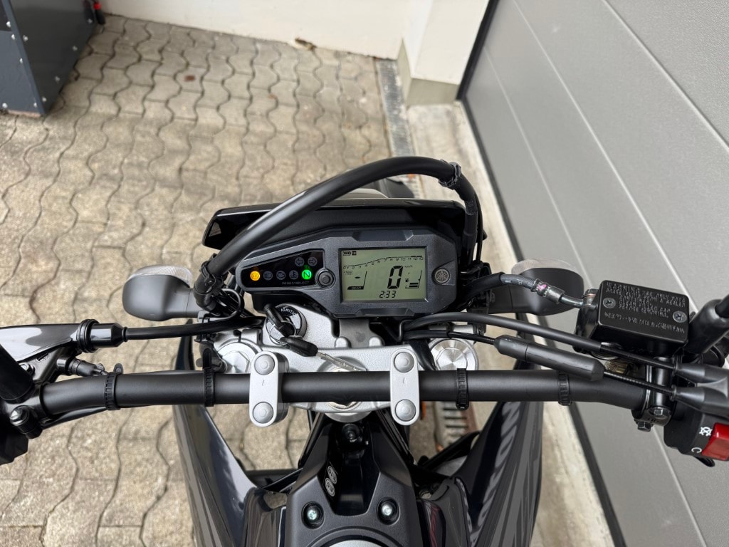 YAMAHA WR 125-image-10