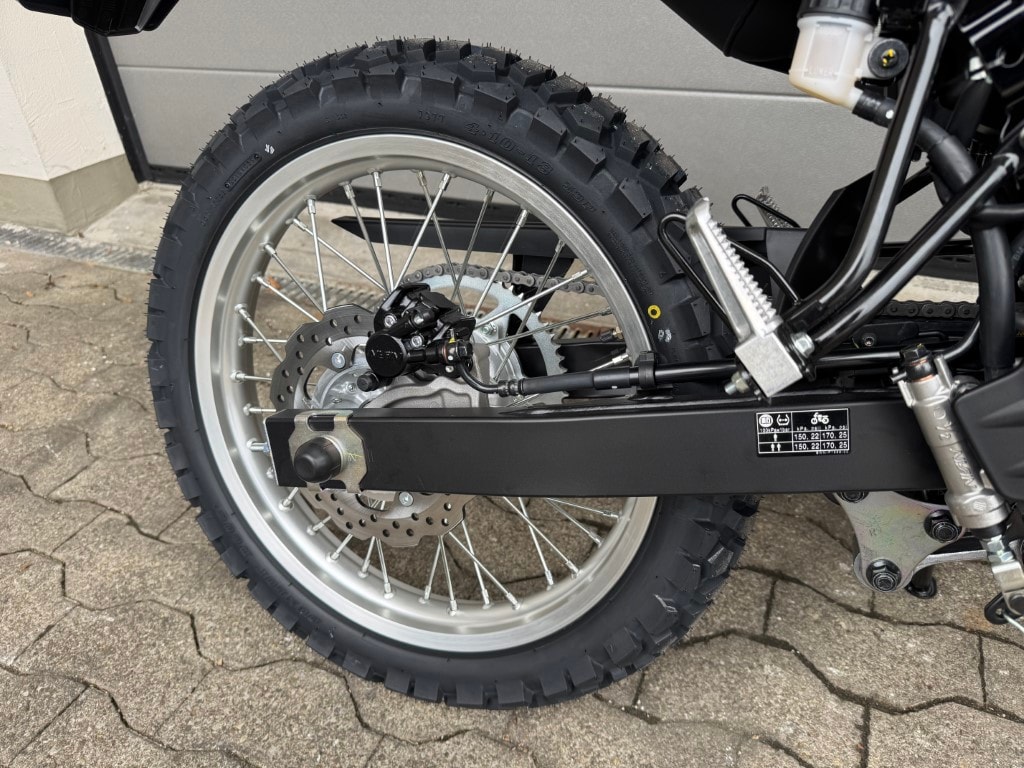 YAMAHA WR 125-image-9