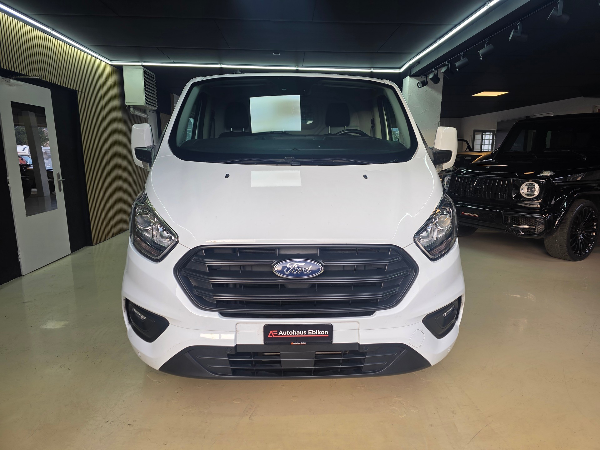 FORD Transit Custom Van 300 L1H1 Trend-showroom-element-1