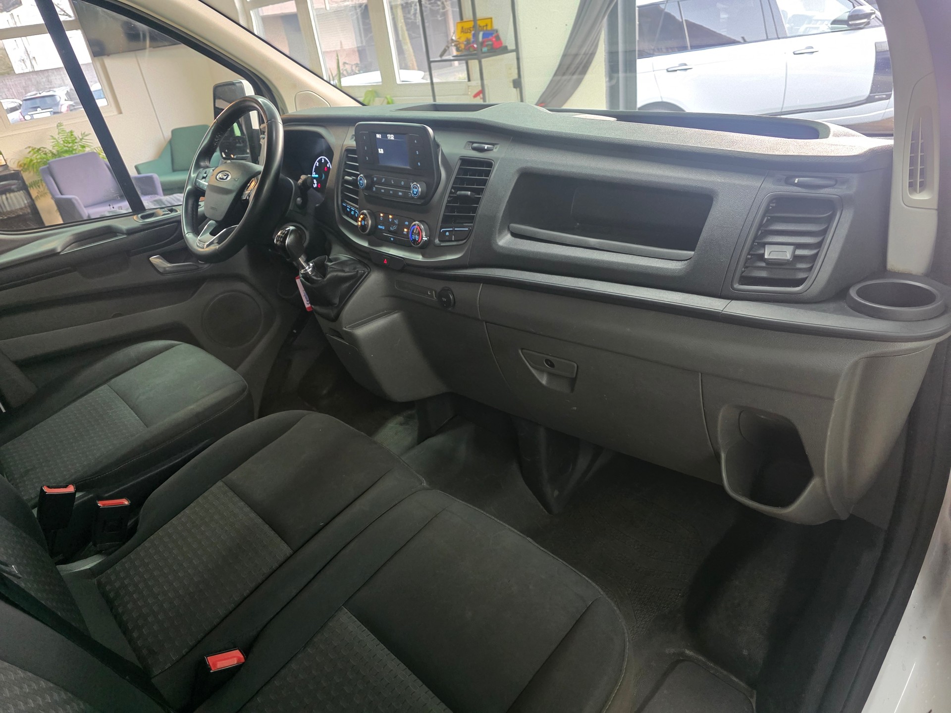 FORD Transit Custom Van 300 L1H1 Trend-image-6