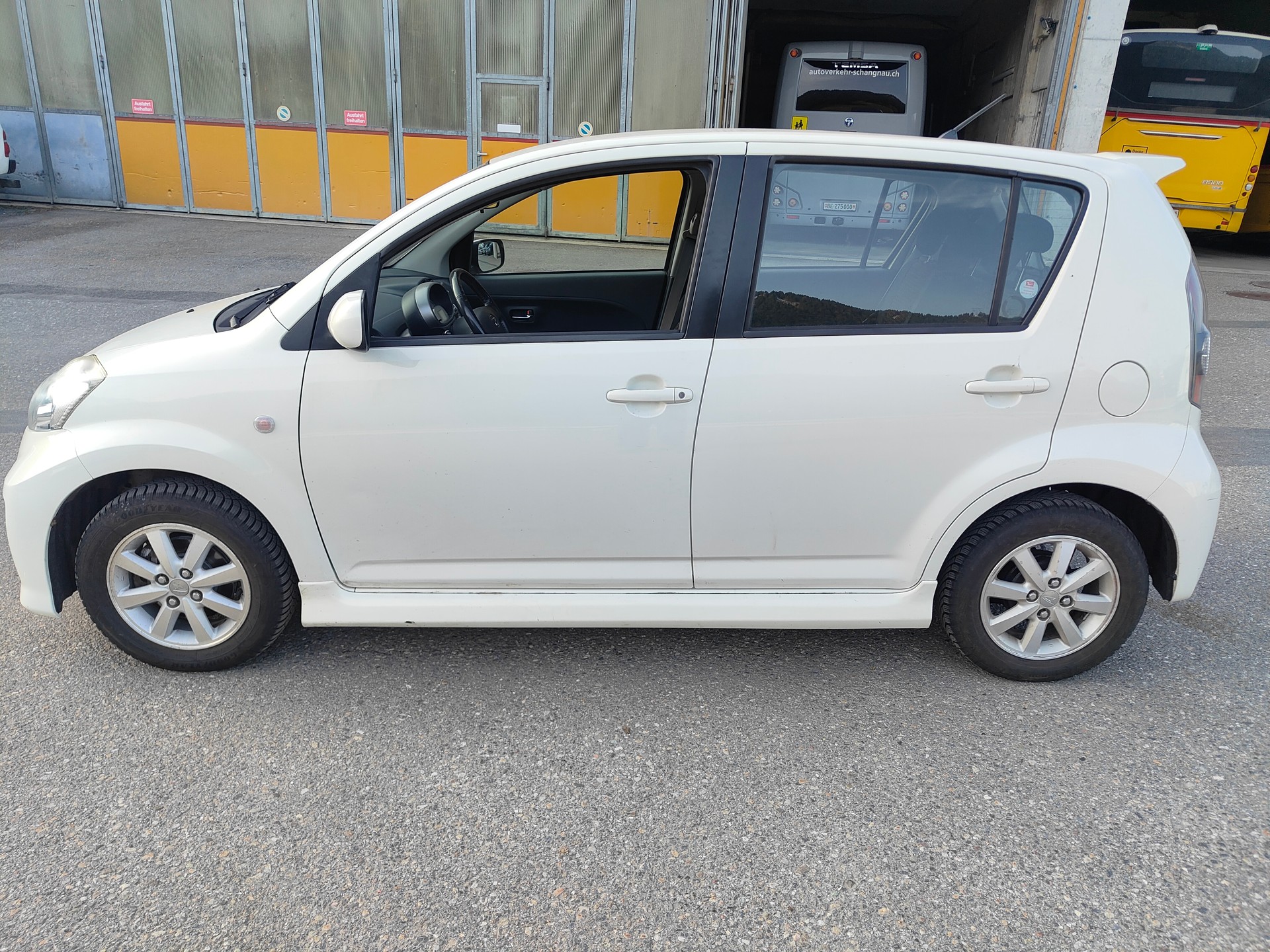 DAIHATSU Sirion 1.3 S eco-4WD-image-5