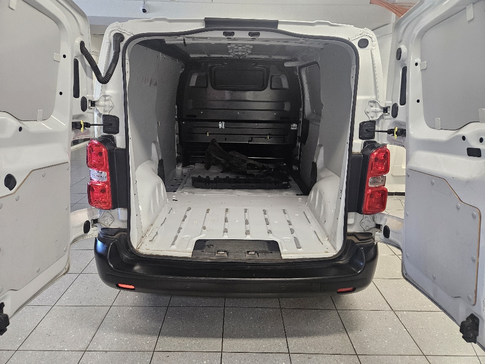 FIAT Scudo 2.0 MJ L2H1 Professional Business Swiss Worker AT-image-18