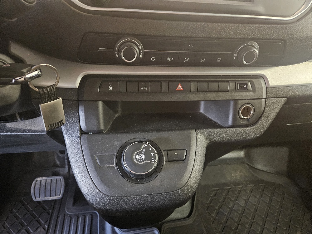 FIAT Scudo 2.0 MJ L2H1 Professional Business Swiss Worker AT-image-11