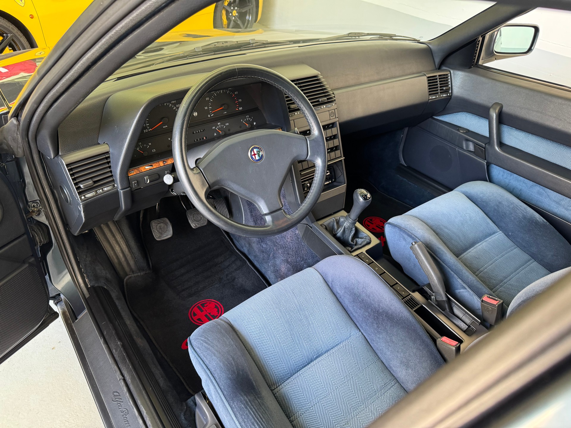 ALFA ROMEO 164 3.0-image-7