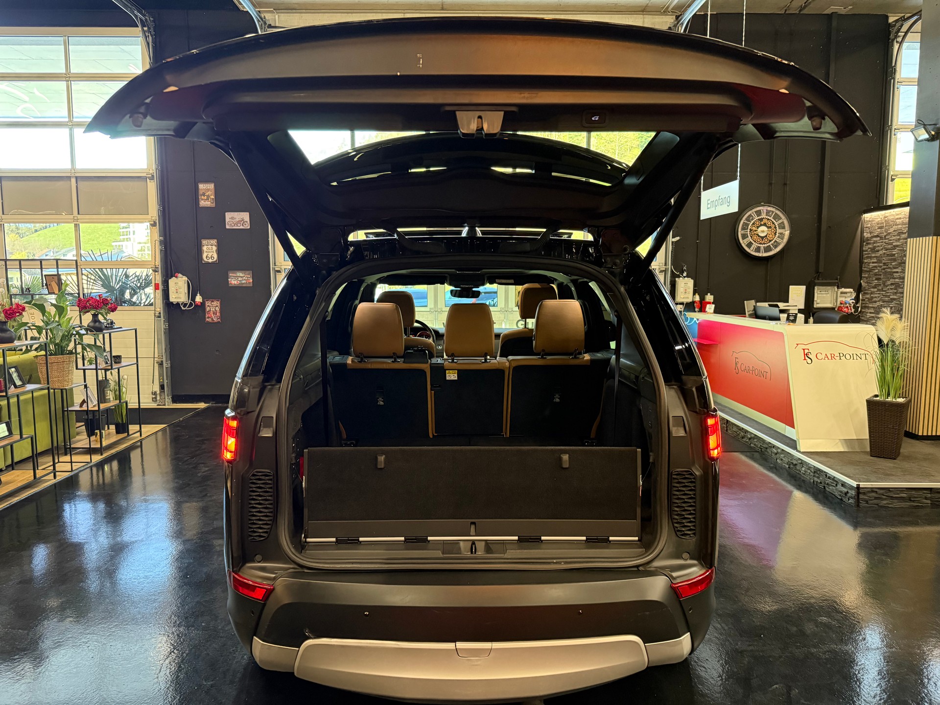 LAND ROVER Discovery 2.0 SD4 HSE Automatic-image-21