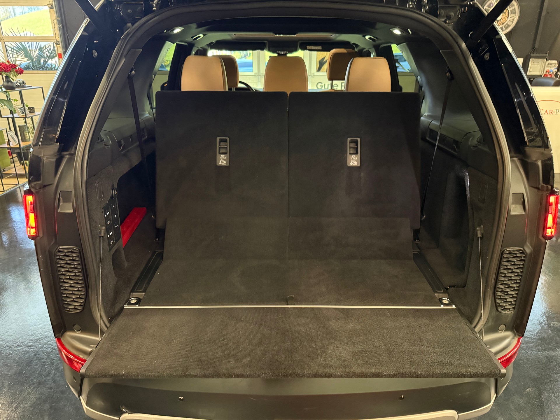 LAND ROVER Discovery 2.0 SD4 HSE Automatic-image-23