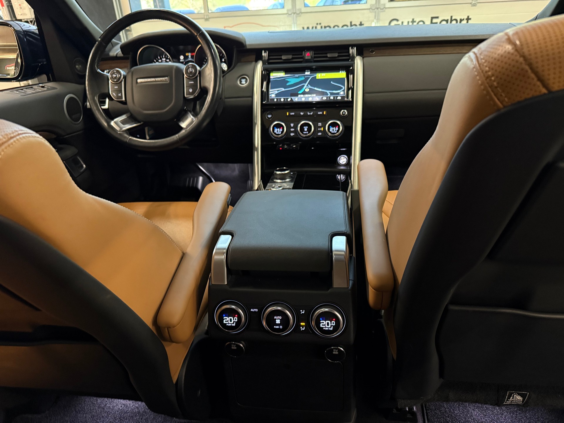 LAND ROVER Discovery 2.0 SD4 HSE Automatic-image-19