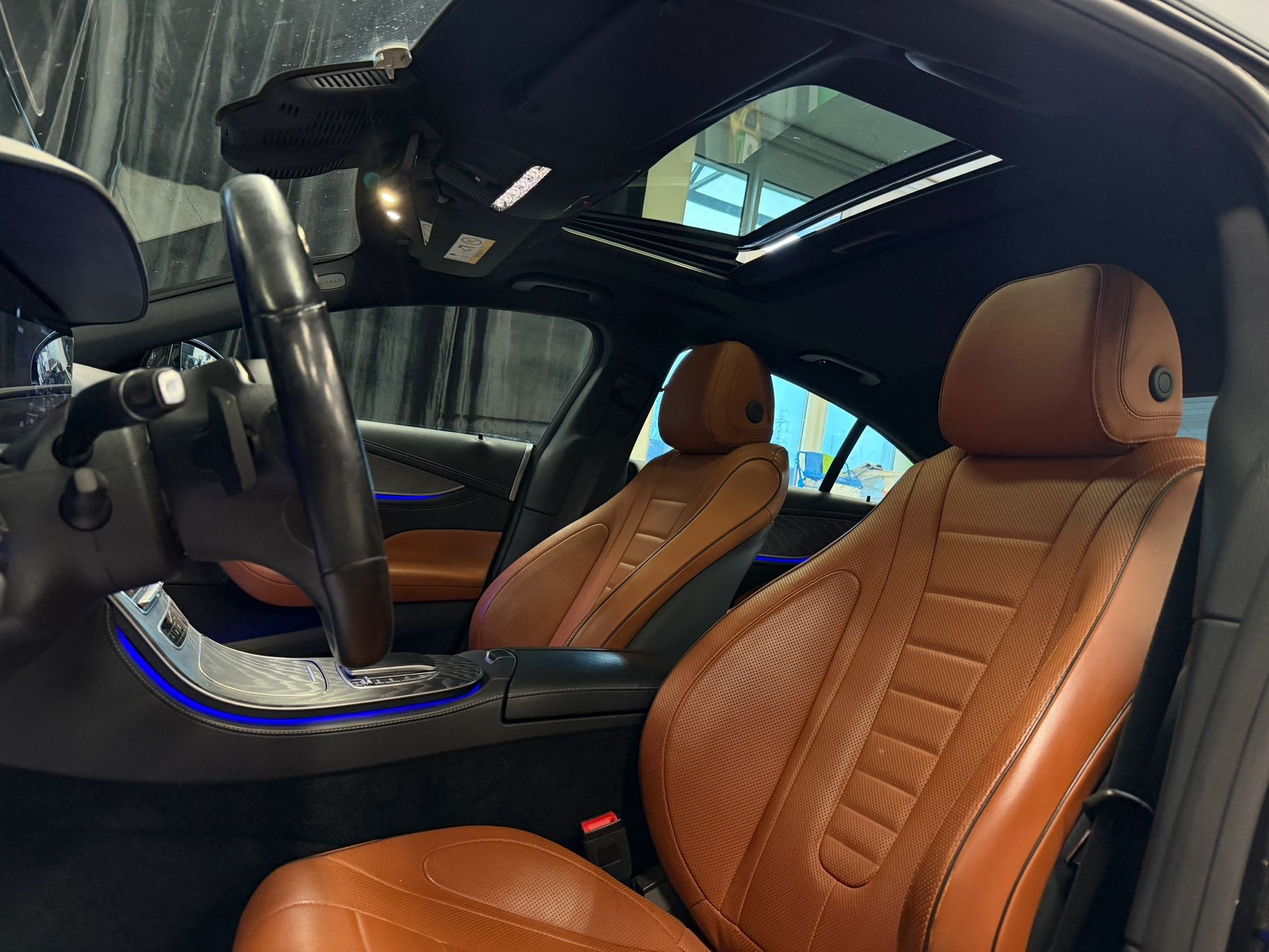 MERCEDES-BENZ CLS 450 4Matic AMG Line 9G-Tronic-image-11