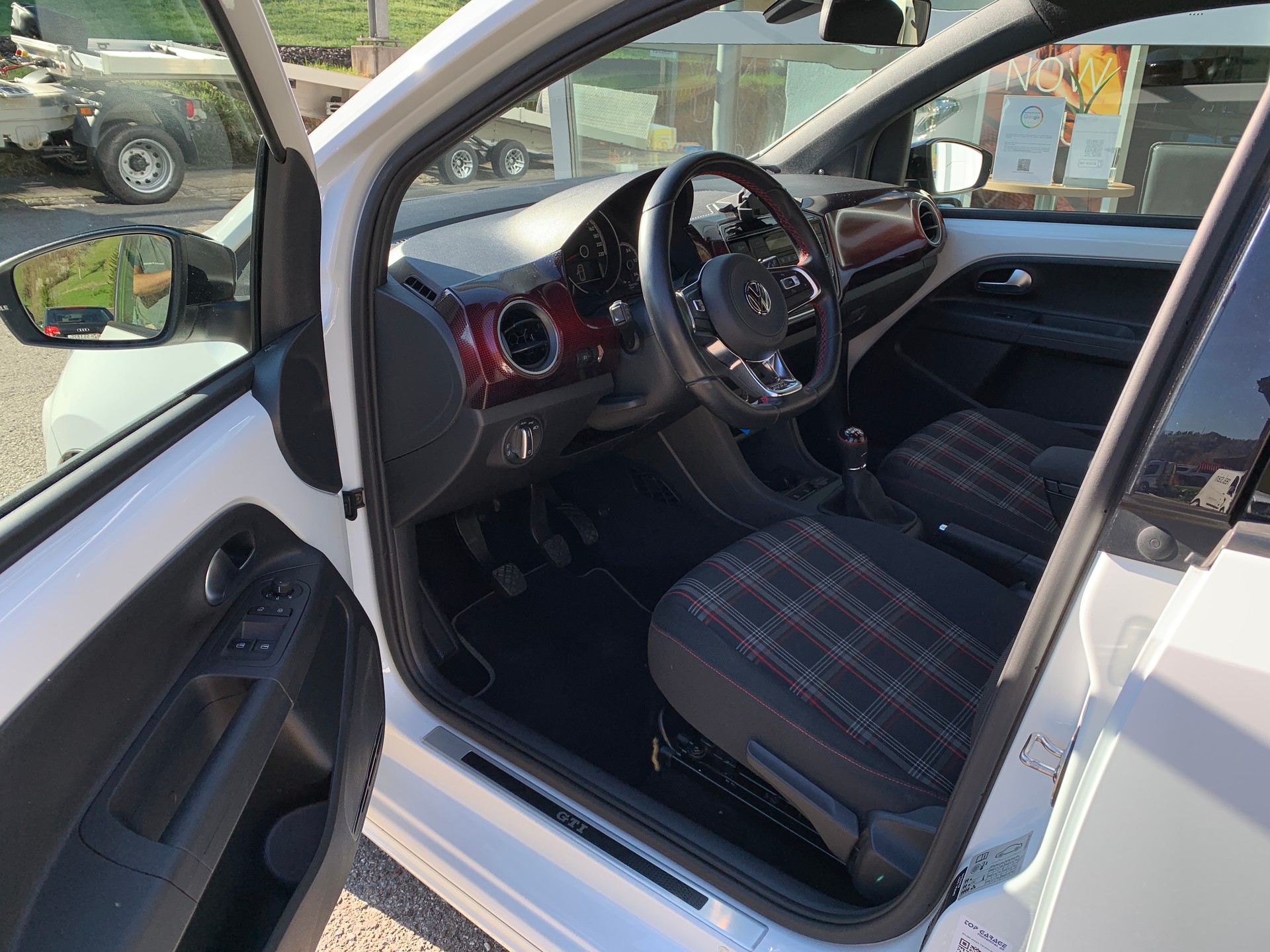 VW Up 1.0 TSI GTI-image-8