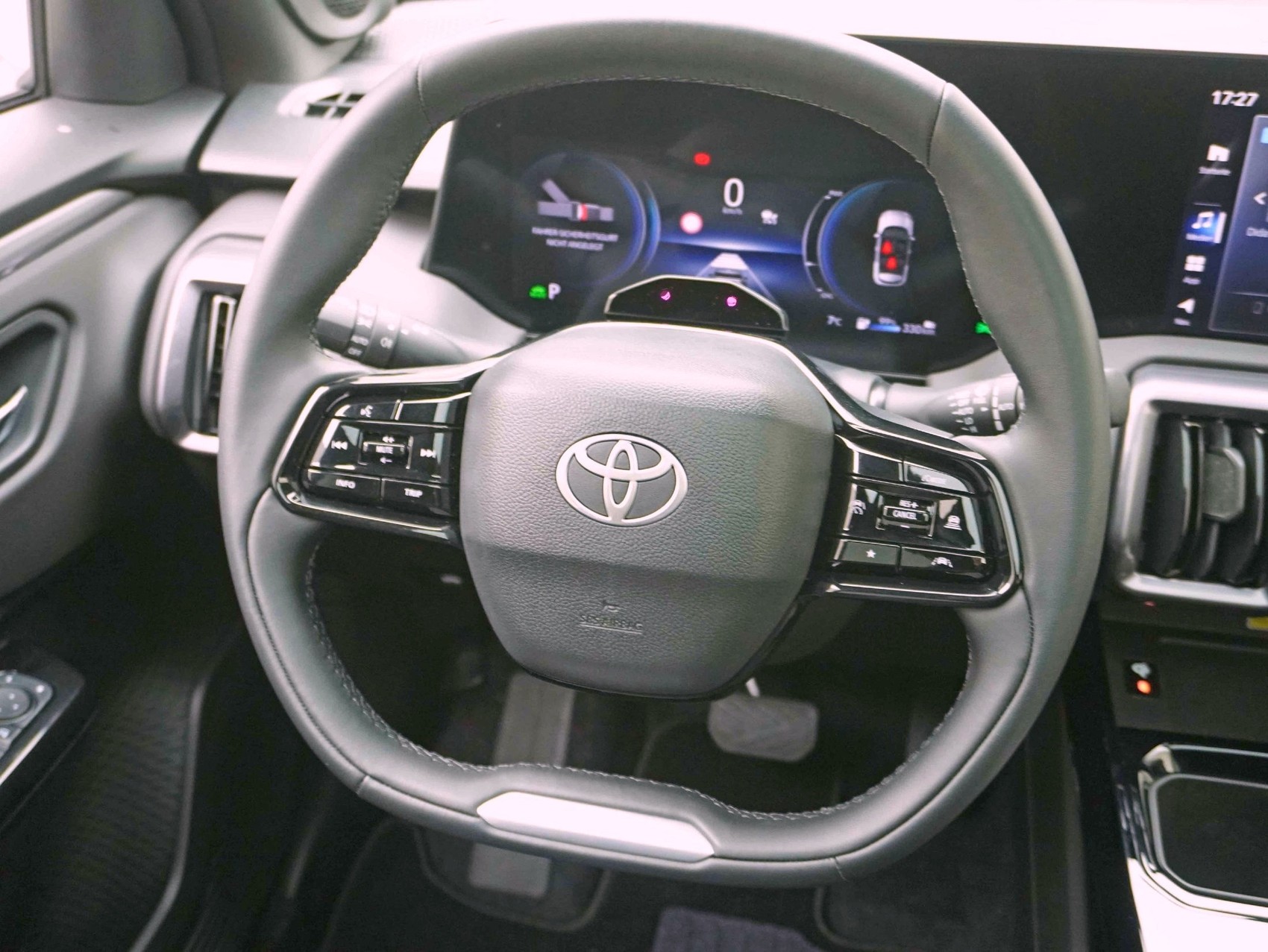 TOYOTA Urban Cruiser Premium AWD inkl. Panoramadach đ-image-9