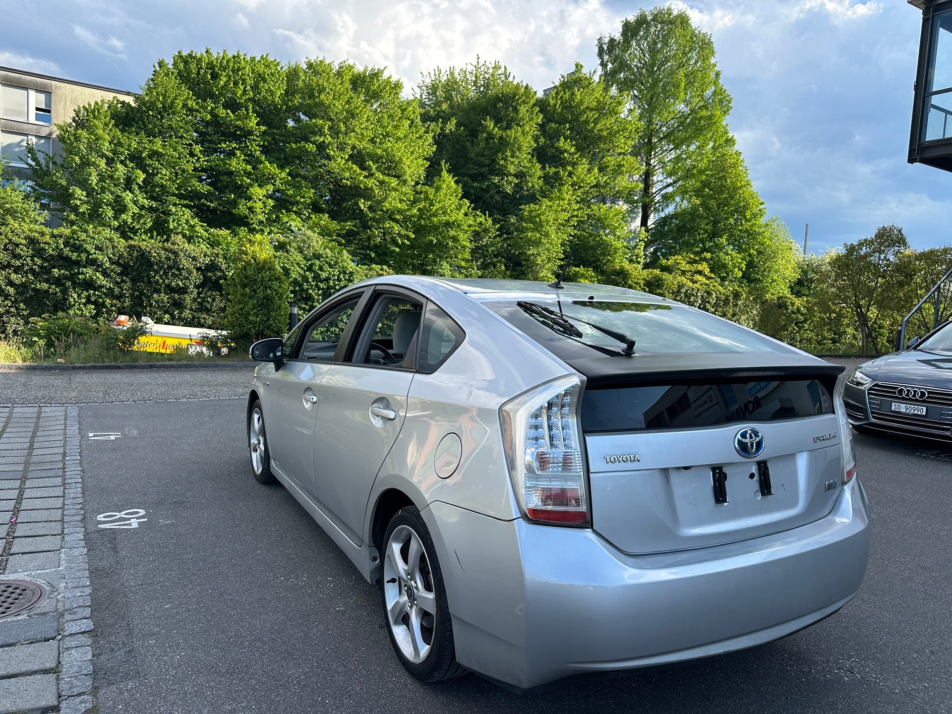 TOYOTA Prius 1.8 16V HSD Sol Premium-image-5