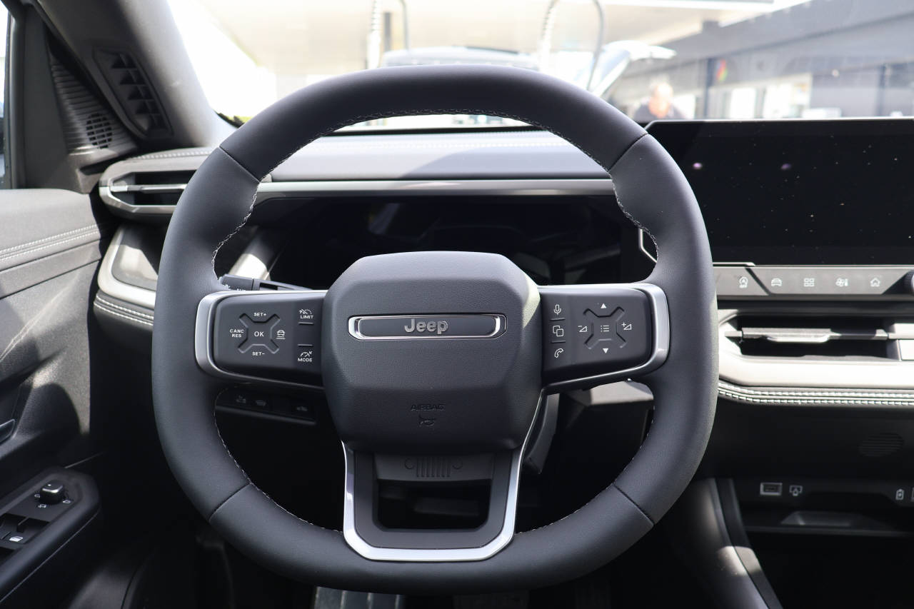 JEEP Compass 1.2 MHEV First Edition-image-11