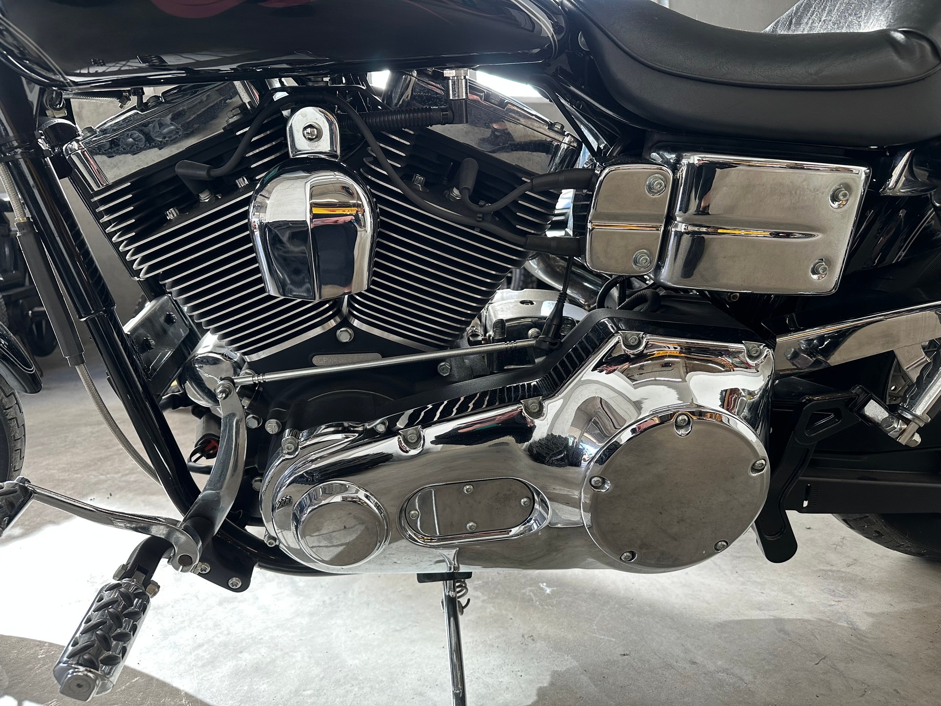HARLEY-DAVIDSON FXDWGI Dyna Wide Glide-image-4