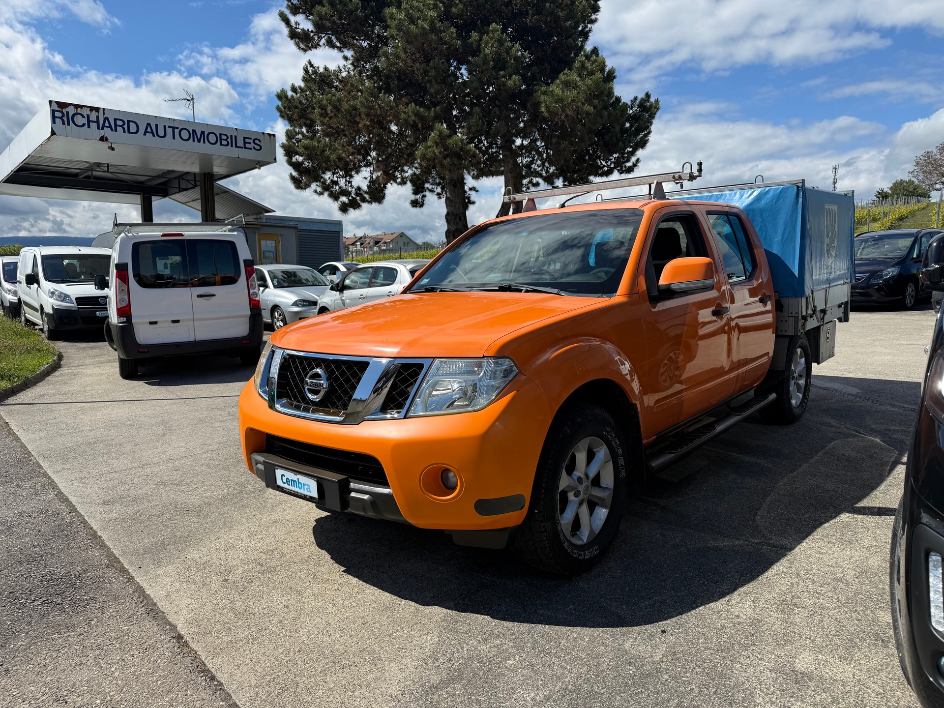NISSAN Navara Double Cab SE 2.5 dCi 4WD Automat-image-4