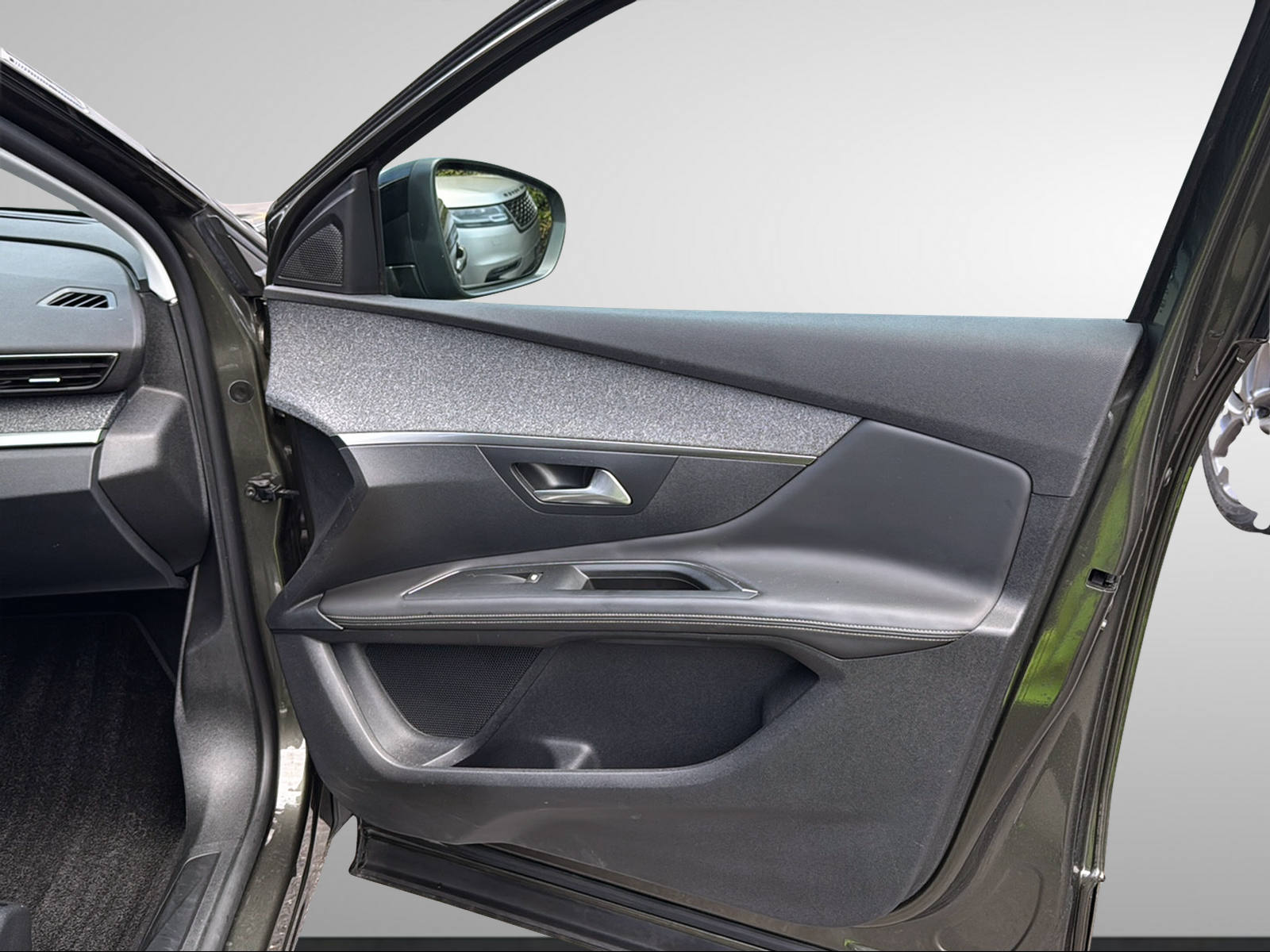 PEUGEOT 3008 1.6 THP GT Line EAT-image-22