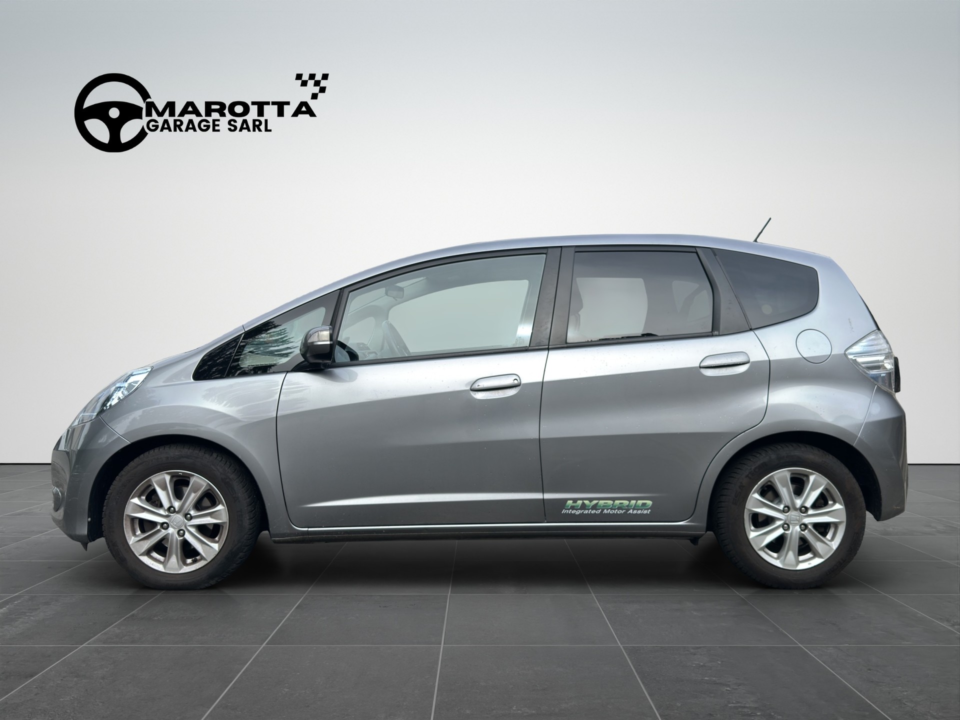 HONDA Jazz 1.3i Hybrid Exclusive CVT-image-2