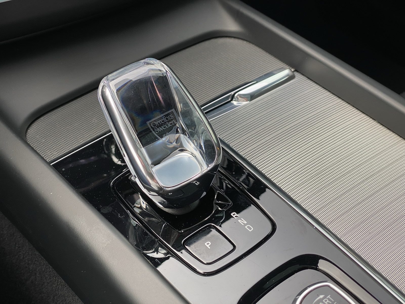 VOLVO XC60 2.0 T8 TE Polestar eAWD-image-15