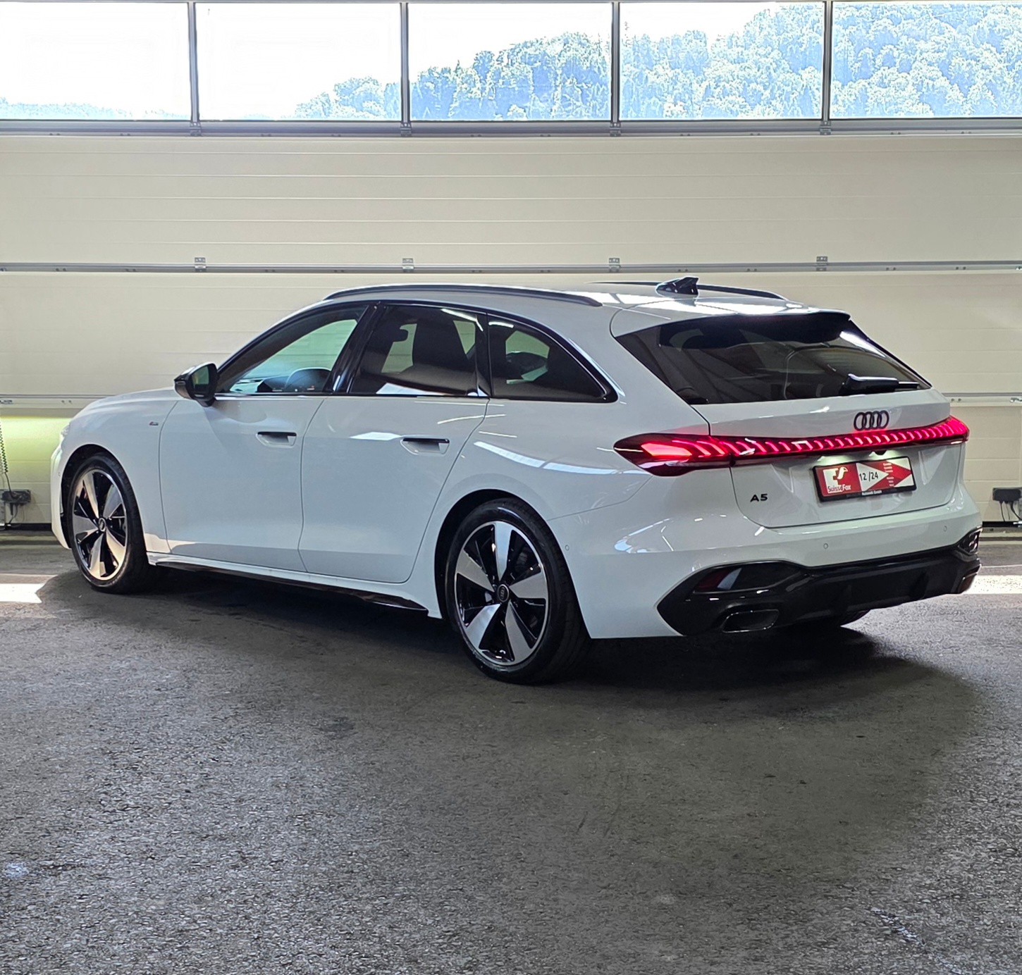 AUDI A5 Avant TFSI S tronic S-LINE *Abstandsregler*LaneAssist*Sitzheizung*Ambientebeleuchtung*CarPlay/AndroidAuto*-showroom-element-2