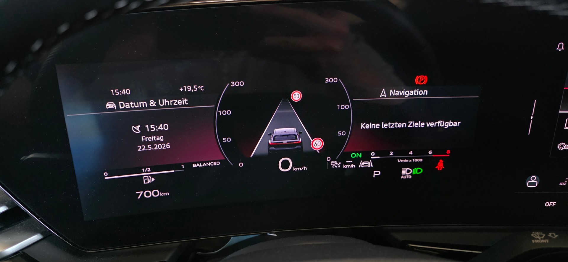 AUDI A5 Avant TFSI S tronic S-LINE *Abstandsregler*LaneAssist*Sitzheizung*Ambientebeleuchtung*CarPlay/AndroidAuto*-image-13