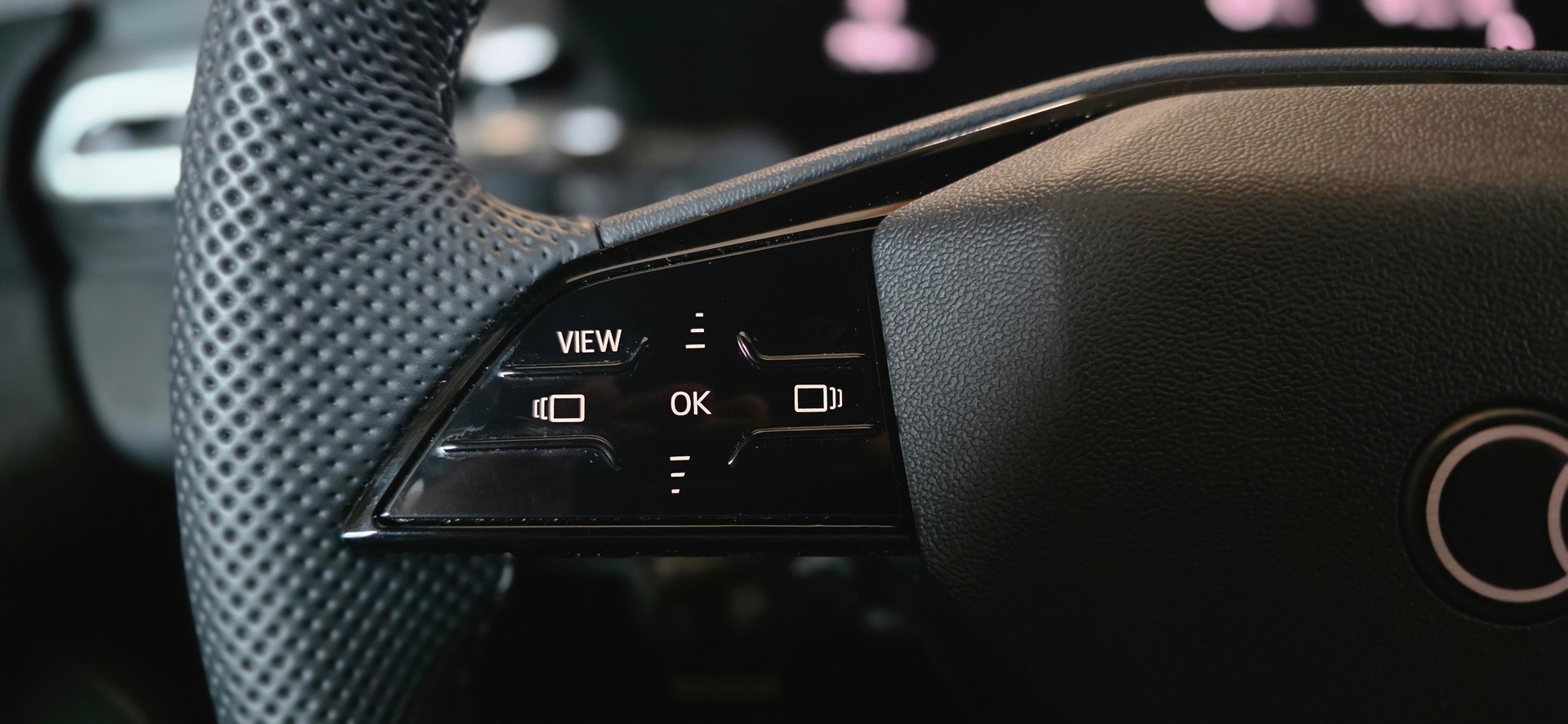 AUDI A5 Avant TFSI S tronic S-LINE *Abstandsregler*LaneAssist*Sitzheizung*Ambientebeleuchtung*CarPlay/AndroidAuto*-image-14