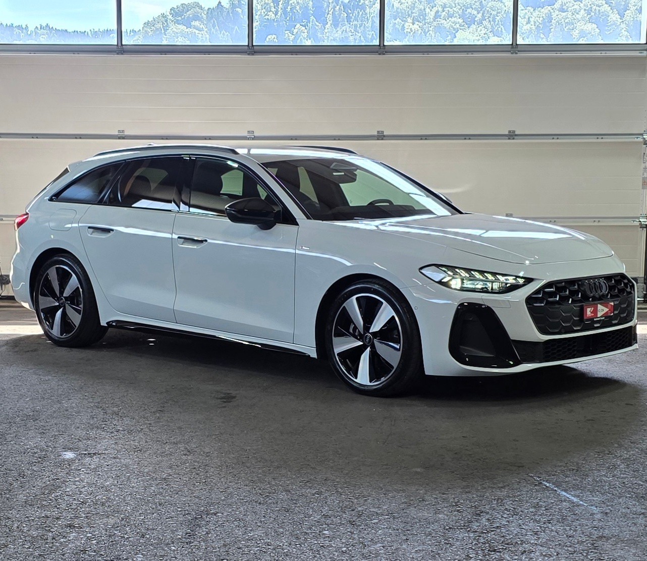 AUDI A5 Avant TFSI S tronic S-LINE *Abstandsregler*LaneAssist*Sitzheizung*Ambientebeleuchtung*CarPlay/AndroidAuto*-image-6