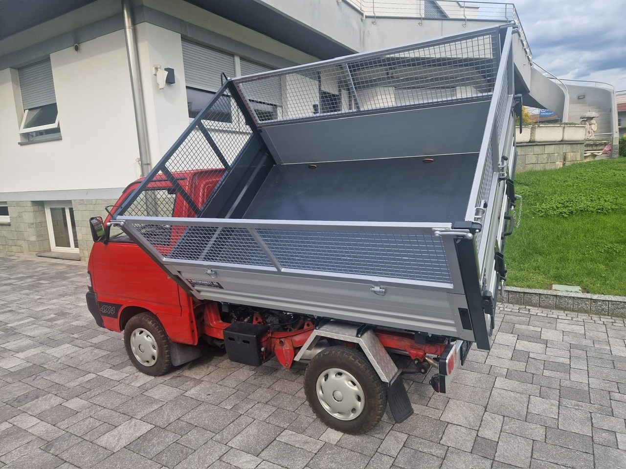 PIAGGIO Porter 1.3-16 4x4 - EX. Veicolo Esercito CH con SOLO KM. 3000 - PARI AL NUVO!! - Ponte Ribaltabile 3 Lati "NUOVO"-image-4