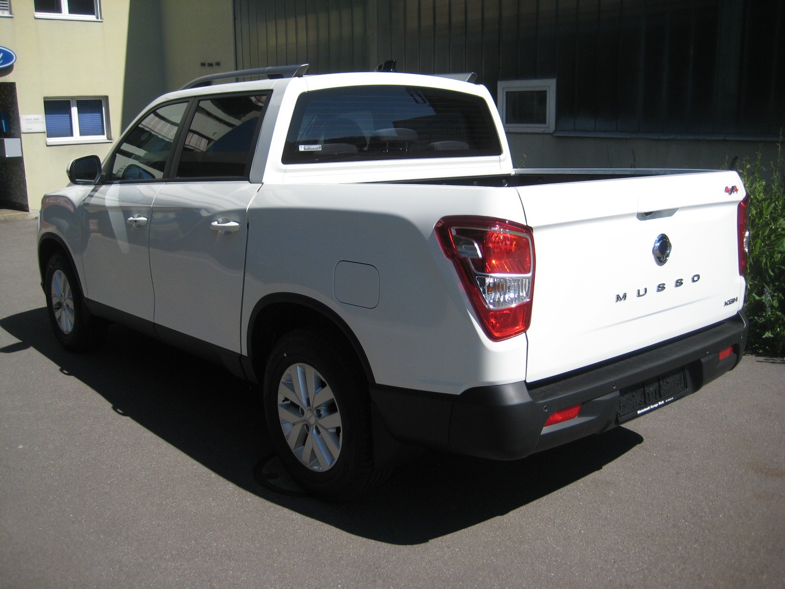 KGM-SsangYong Musso 2.2 Platinum 4WD AT-image-2