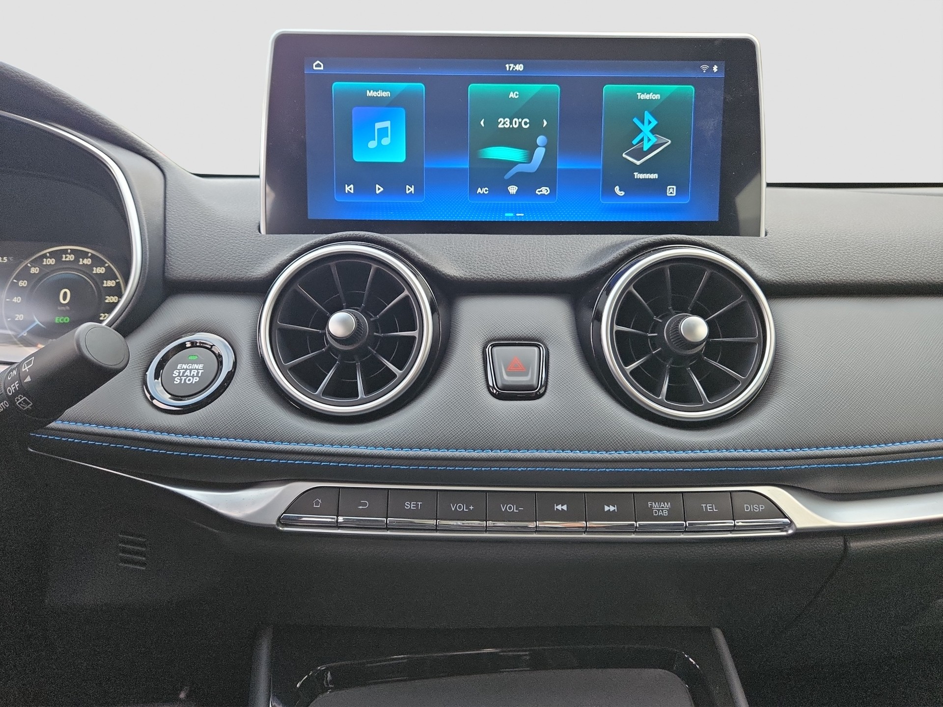 SERES Seres 3 Luxury 54kWh-image-11