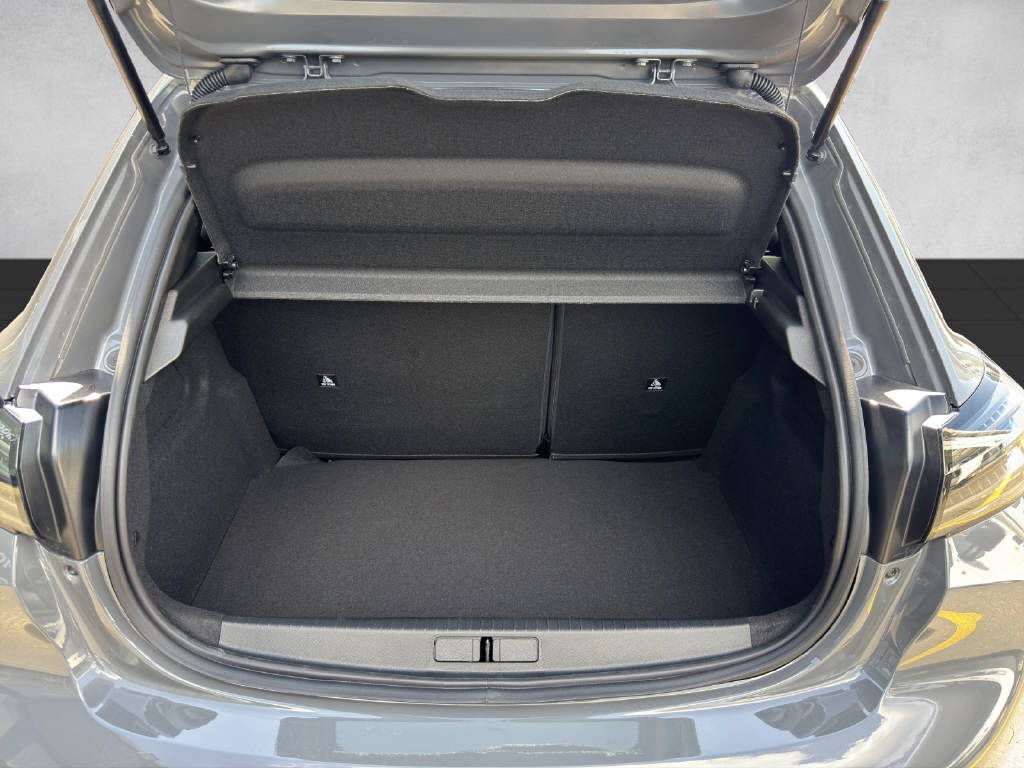 PEUGEOT 208 1.2 Hybrid 145 GT-image-5