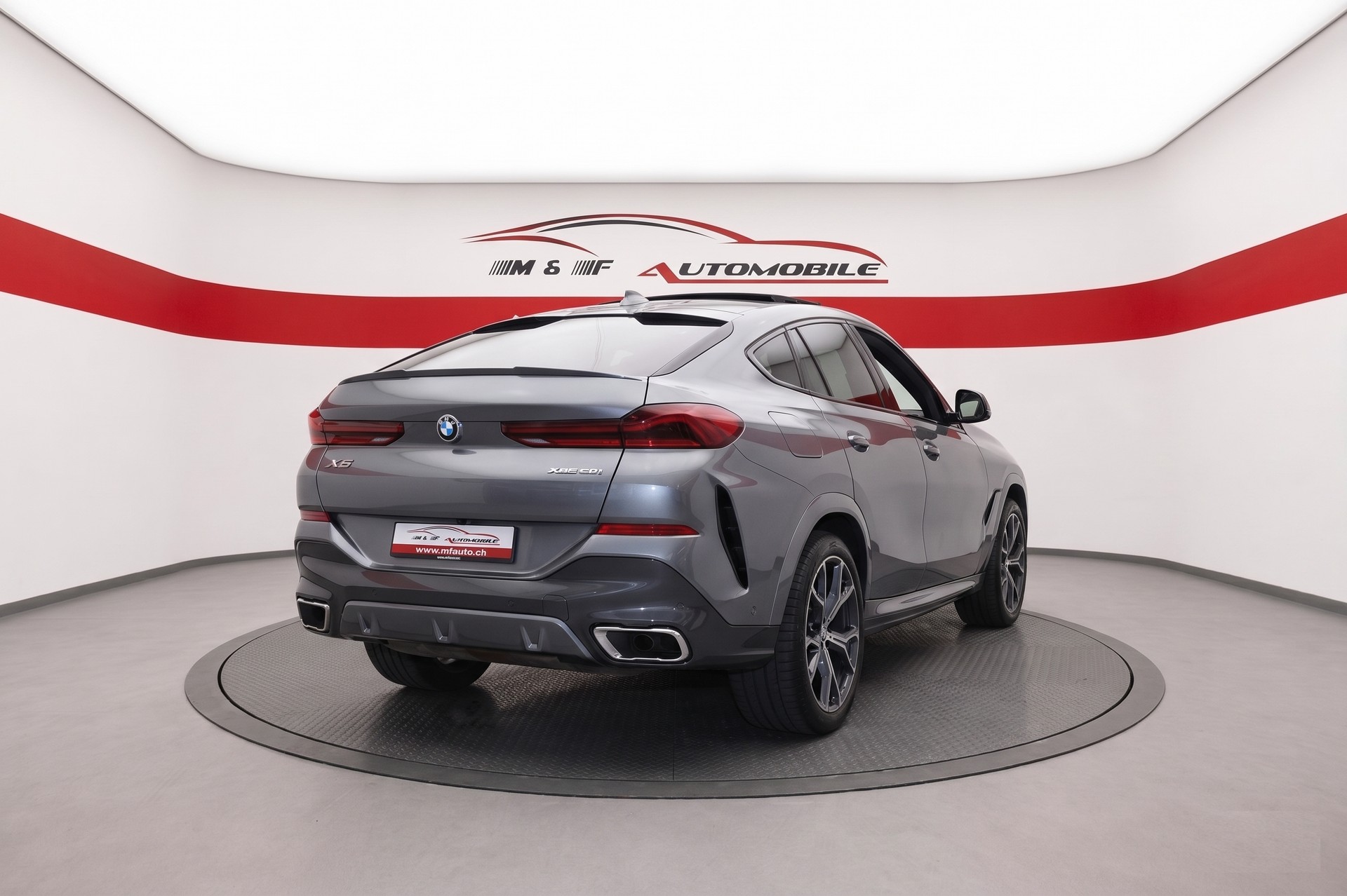 BMW X6 40i xDrive M-SPORT CH FAHRZEUG AUS 1. HAND-image-5