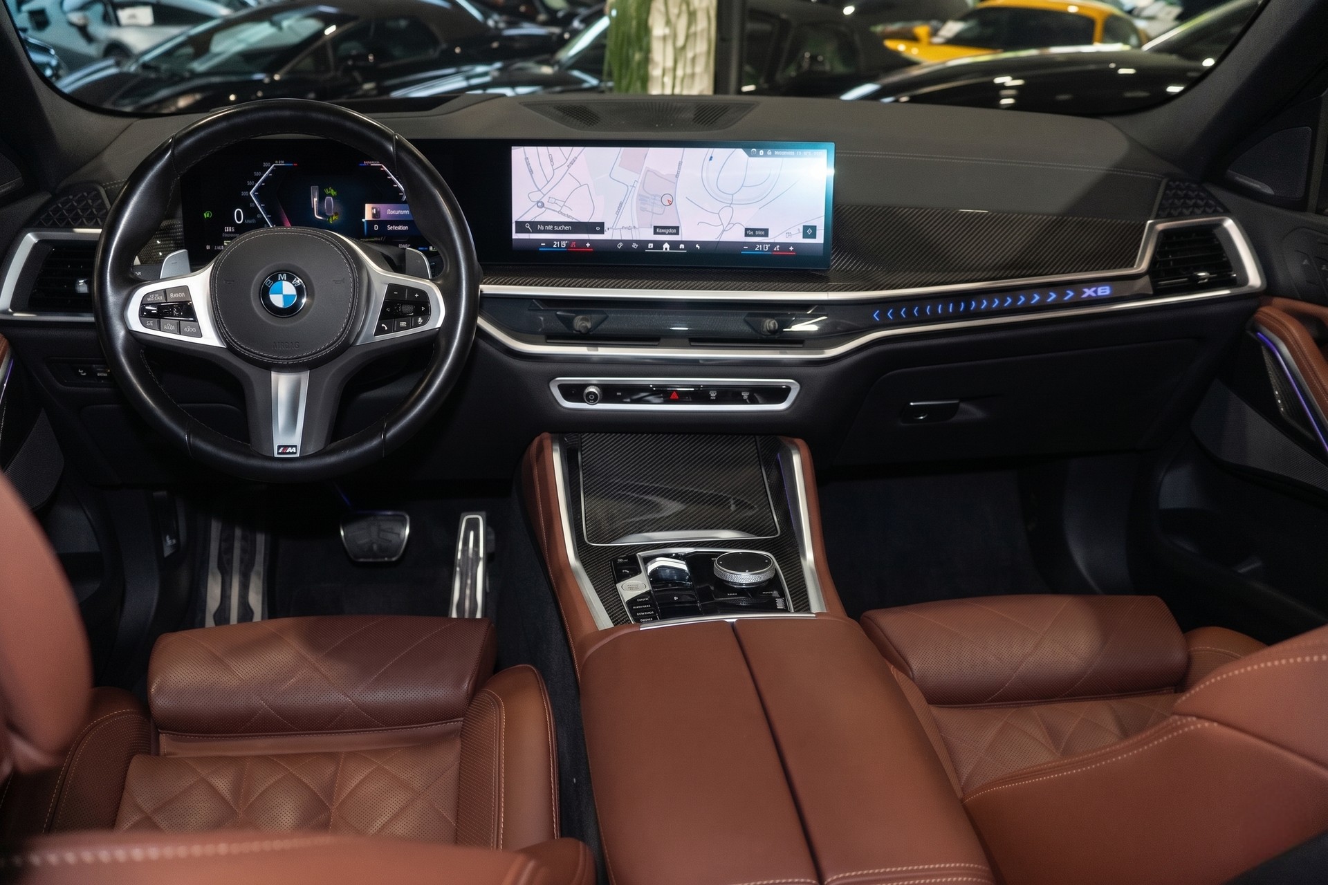 BMW X6 40i xDrive M-SPORT CH FAHRZEUG AUS 1. HAND-image-11