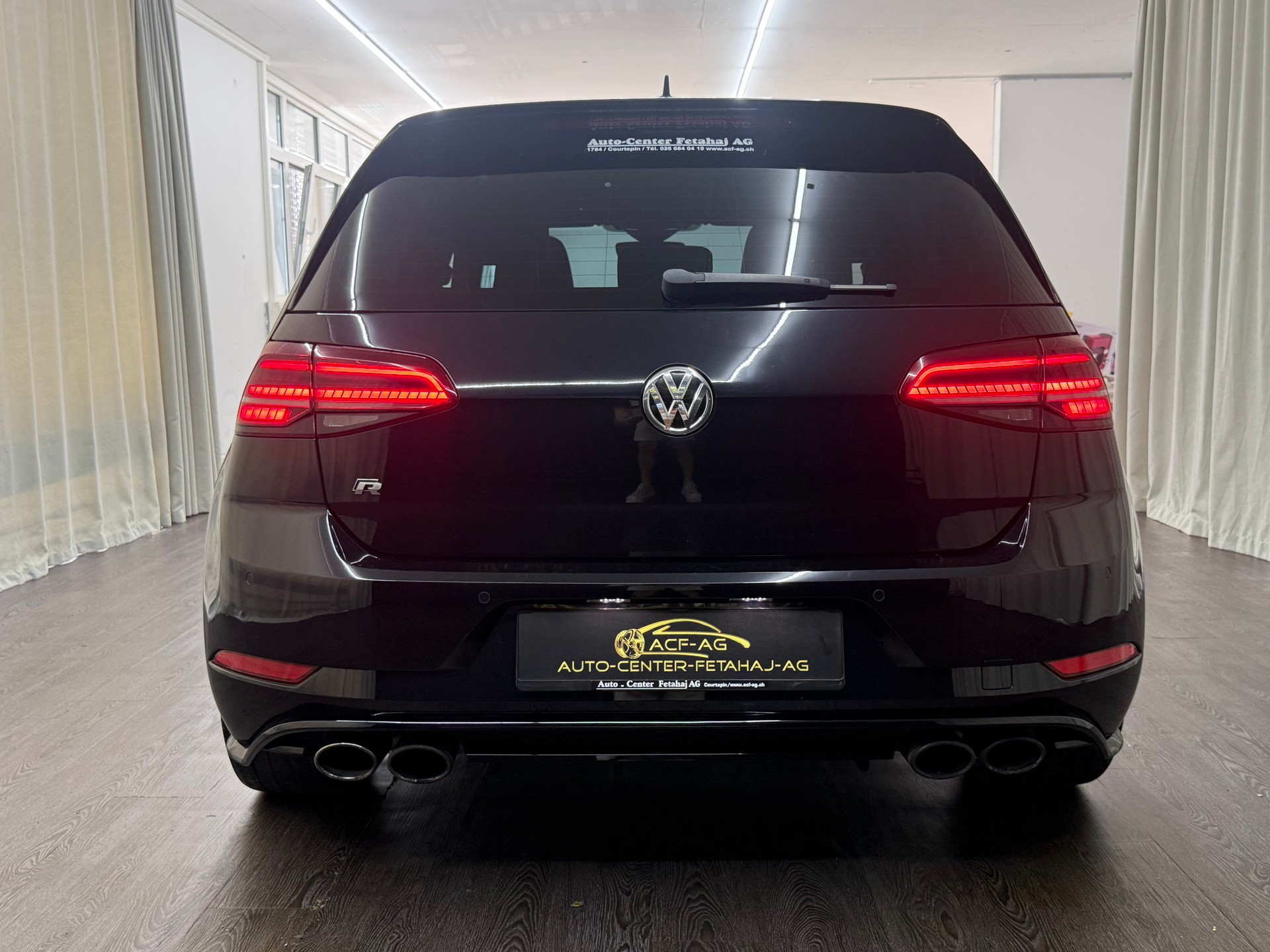 VW Golf 2.0 TSI R 4Motion DSG-image-4