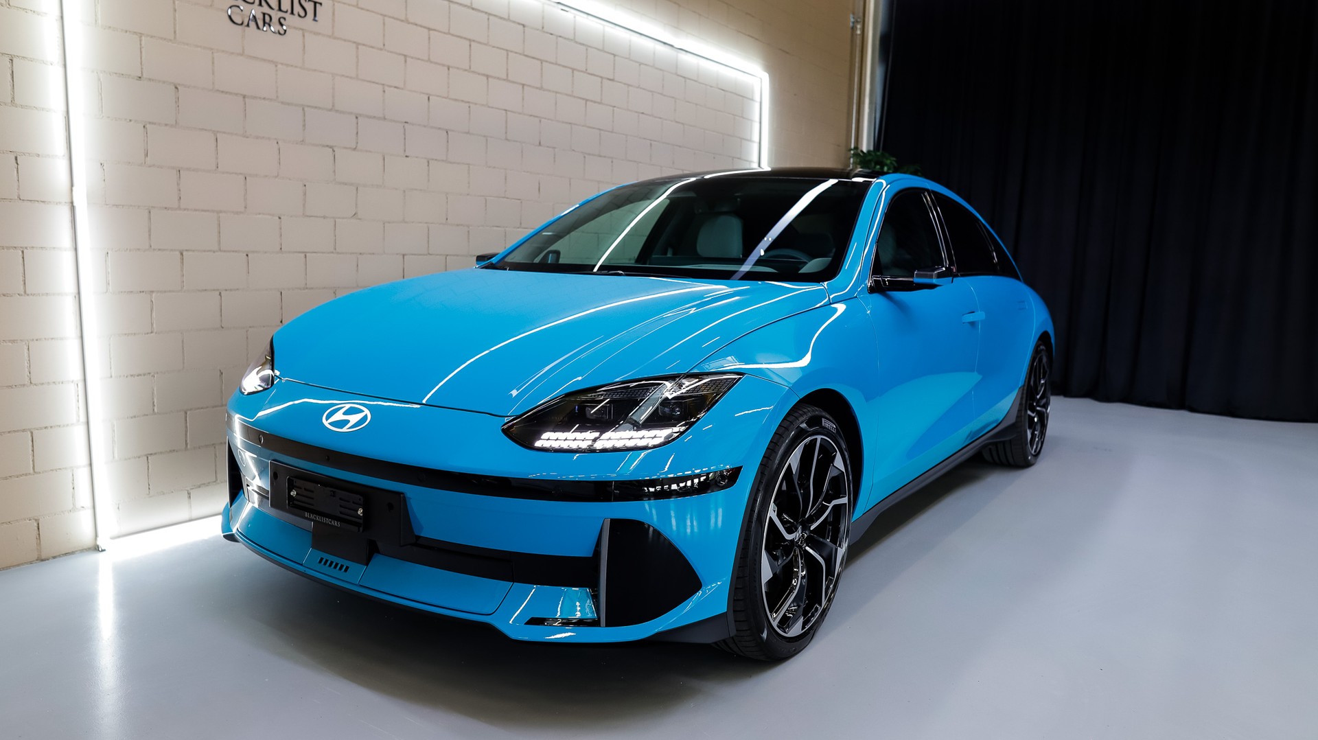 HYUNDAI Ioniq 6 77kWh Vertex 4WD-showroom-element-1