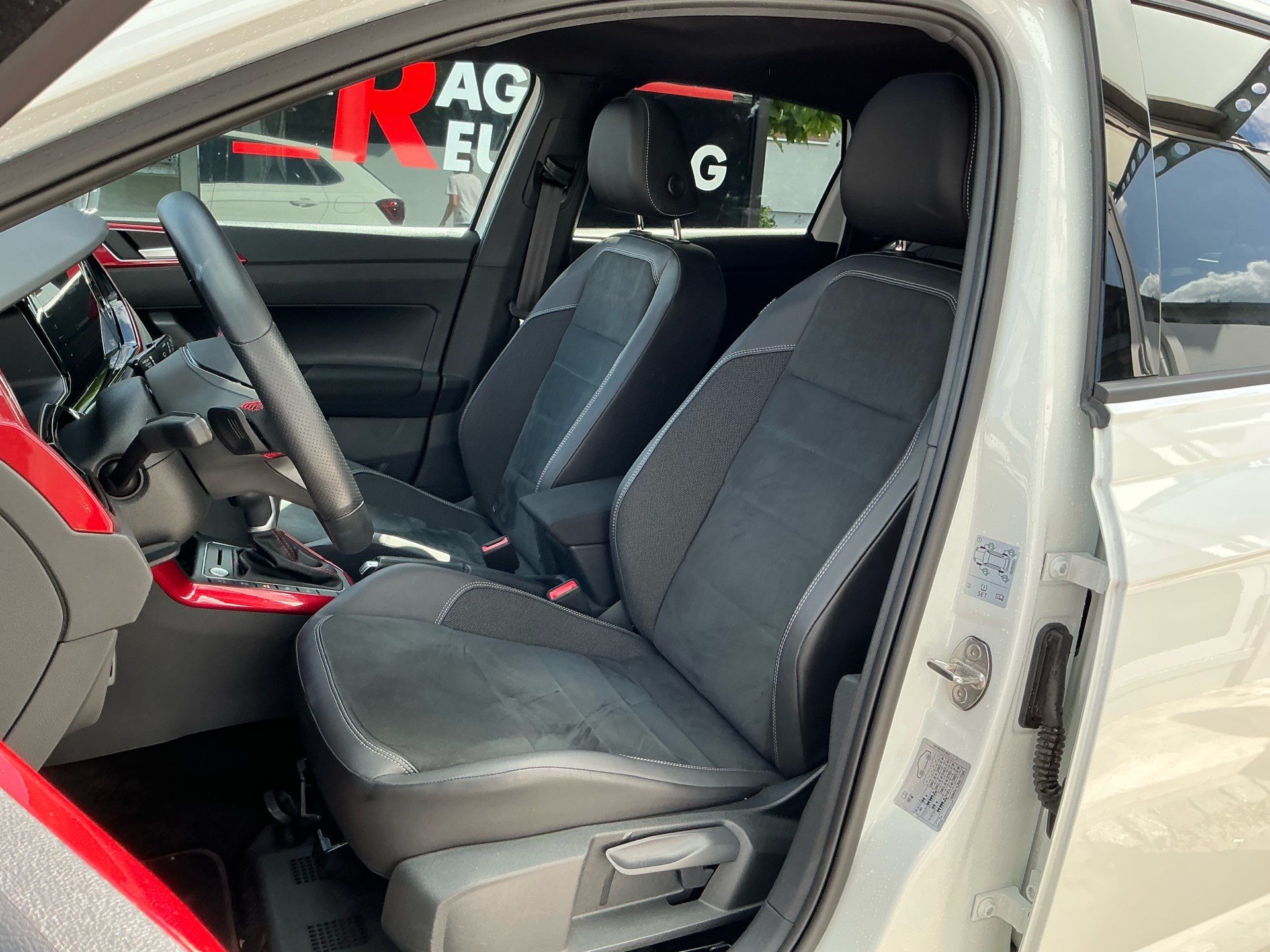VW Polo 2.0 TSI DSG GTI *** ABSOLUTE TOP AUSSTATTUNG ***-image-7