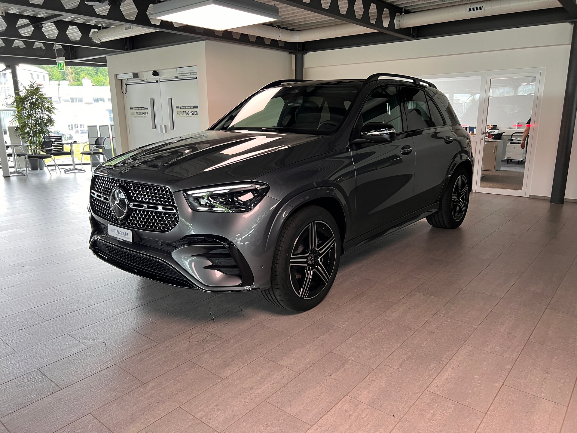 MERCEDES-BENZ GLE 400 e EQ Hybrid 4Matic 9G-Tronic EQ Star-image-2